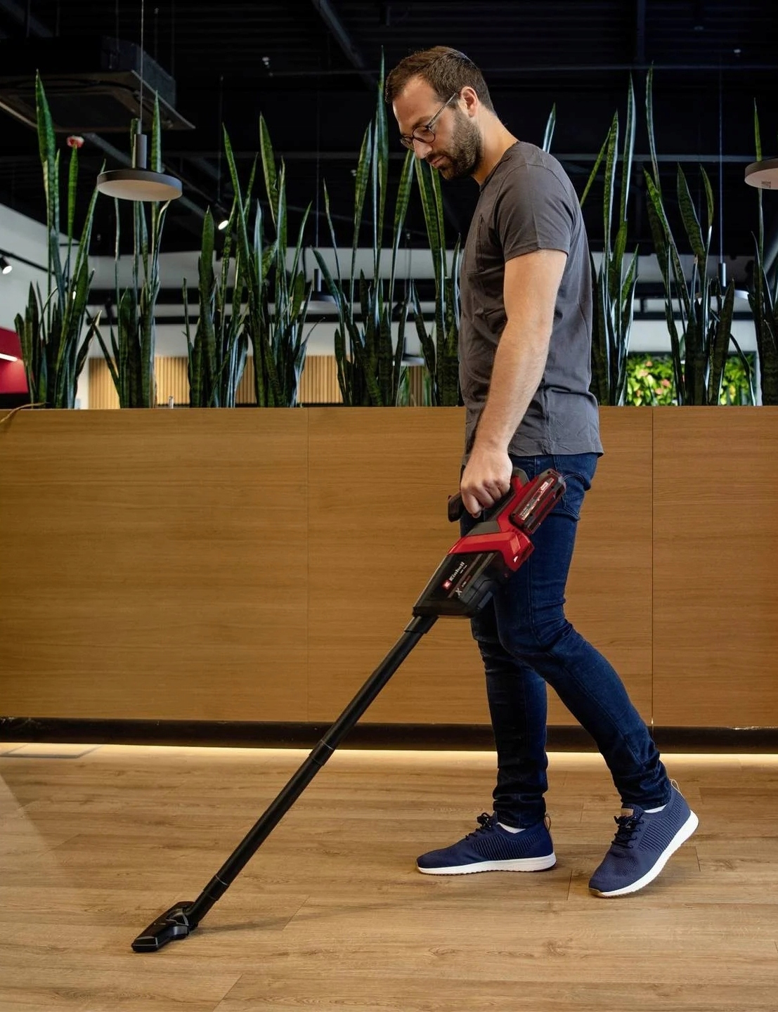 Odkurzacz AKUMULATOROWY ręczny 0.6L akumulator 18V Einhell Power X-Change