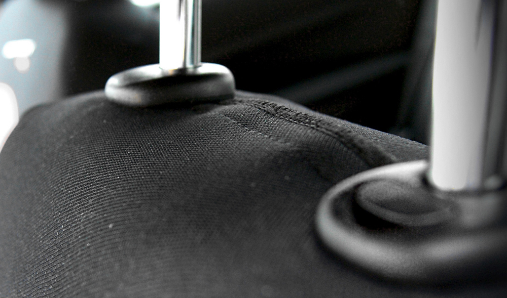 Uniwersalne pokrowce samochodowe SPORT LINE Czerwone do HYUNDAI ATOS