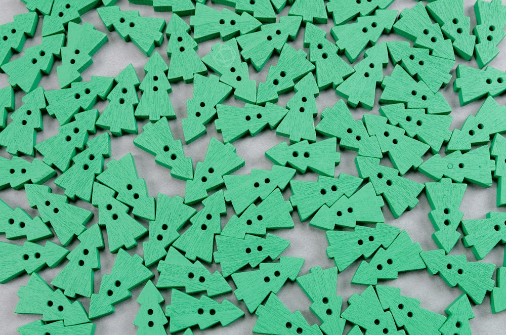 Guzik drewniany CHOINKA zielony 10szt.