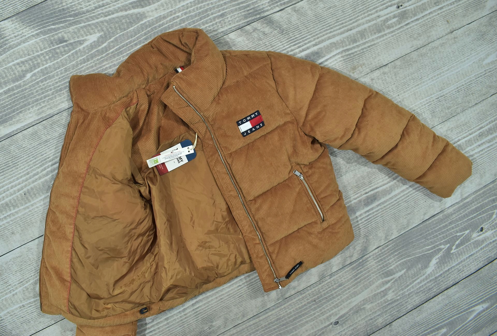 Down Jacket Tommy Jeans Cord Jacke TOMMY JEANS Cord Cord Isolierte