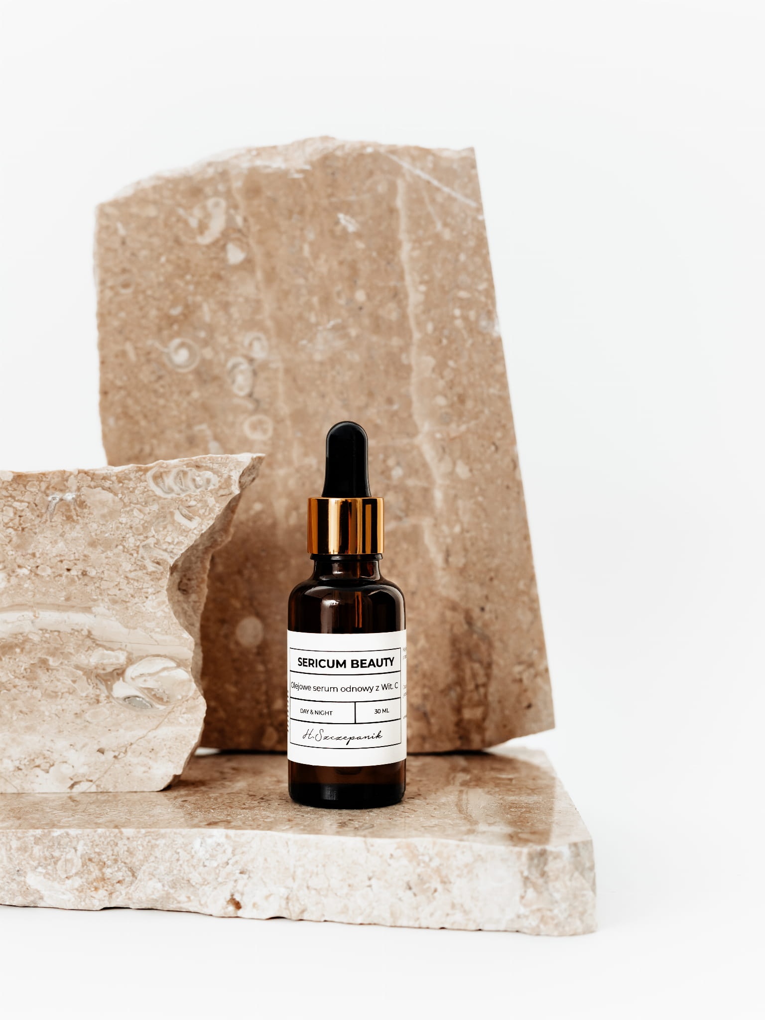 Olejowe Serum z witaminą C przeciw zmarszczkom 30 ml 12 Olejowe Serum z witaminą C przeciw zmarszczkom 30 ml - Sericum Beauty