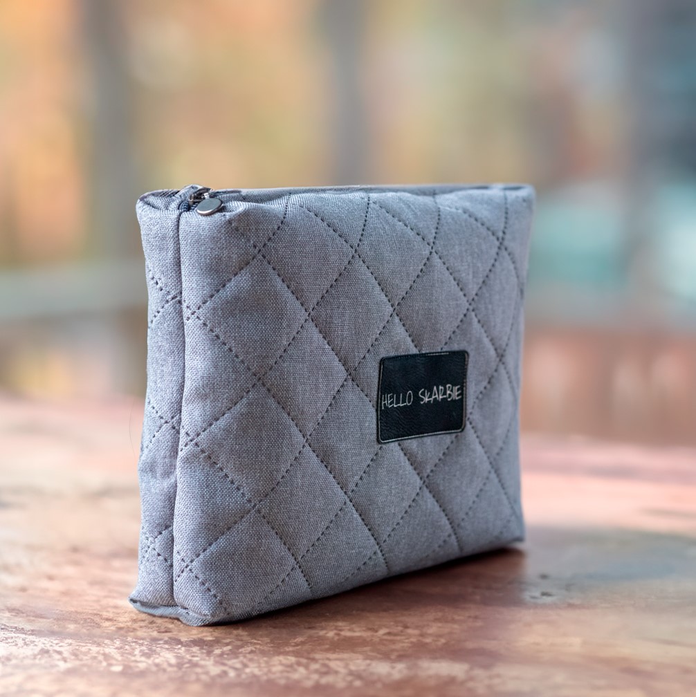 Kosmetyczka do szpitala szara dla mam dziecka poród wyprawka