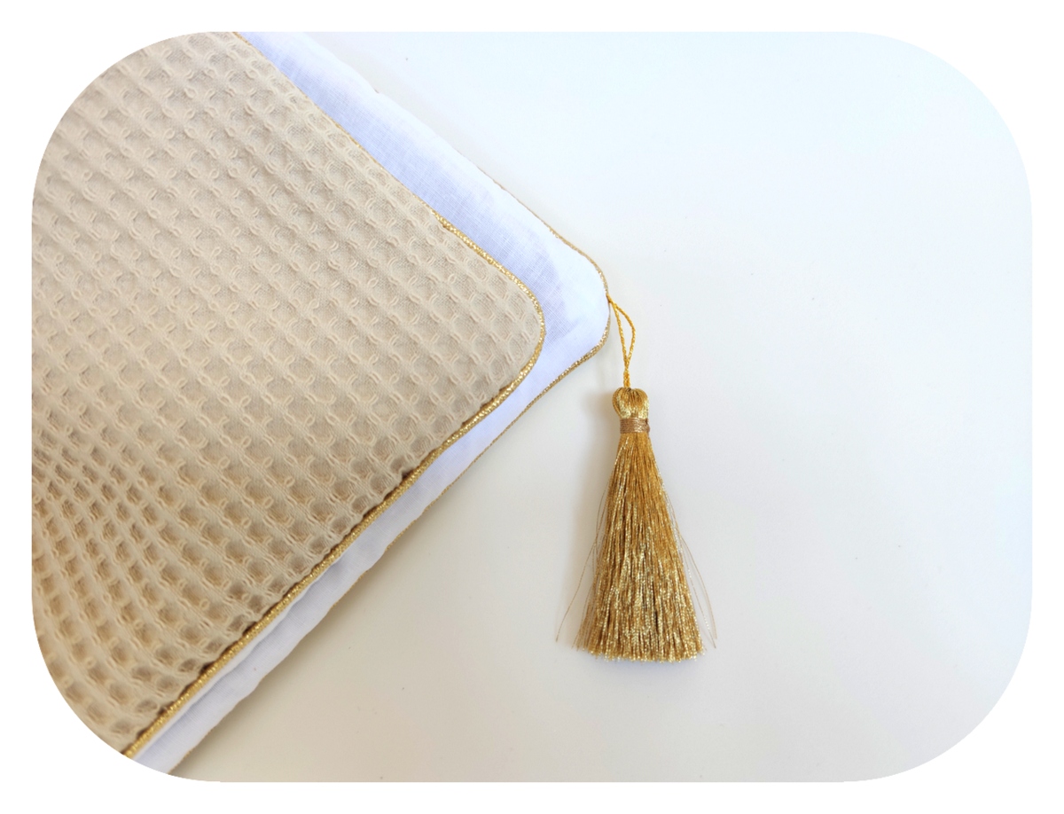 BET NIEMOWLĘCY WAFEL BEŻ 1396 ZŁOTA KOLEKCJA