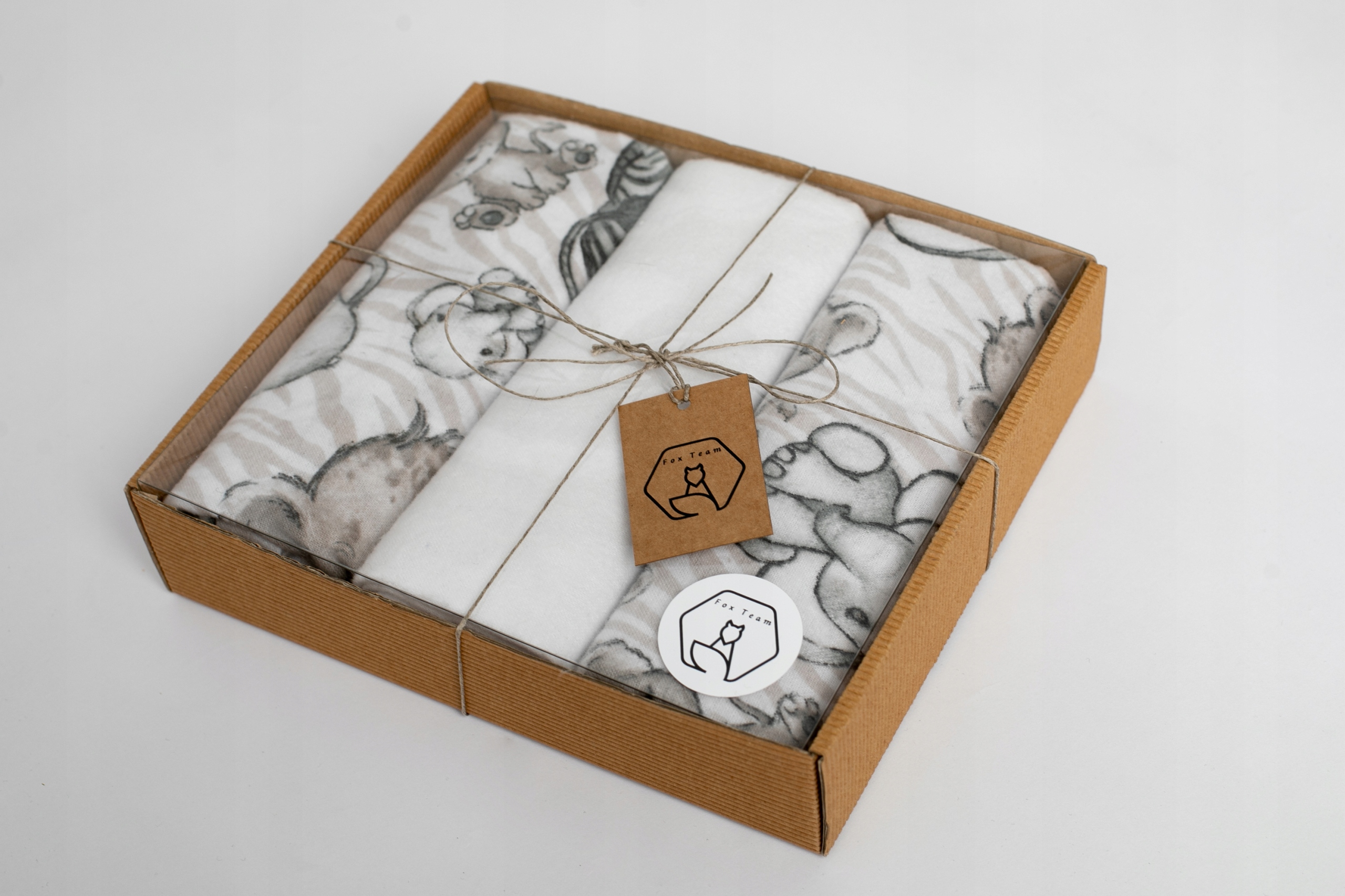 Pieluszka Pielucha flanelowa Pakiet 3 sztuki 1xbiała 2x wzór słonik