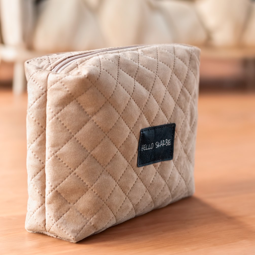 Kosmetyczka do szpitala beżowa dla mam dziecka poród wyprawka