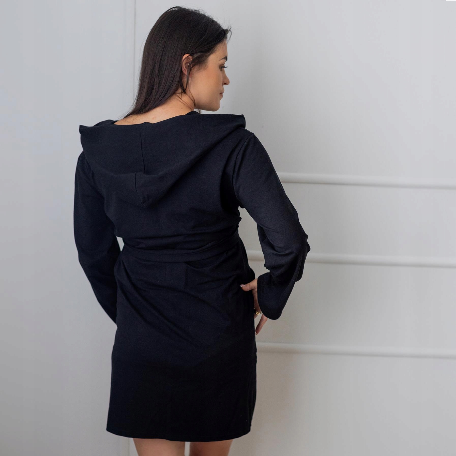 Wygodny szlafrok do szpitala z kapturem dla mam na poród uniwersalny czarny