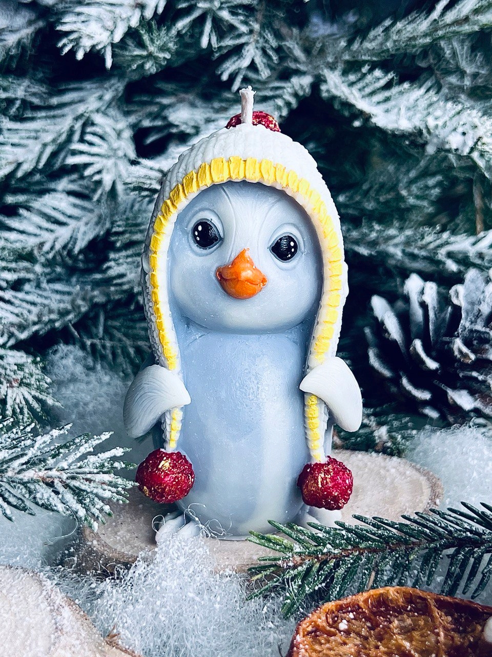 ŚWIECA Z WOSKU PSZCZELEGO PINGWIN 1 SZT