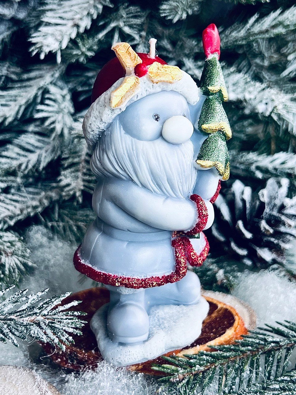 ŚWIECA Z WOSKU PSZCZELEGO ŚWIĘTY MIKOŁAJ Z CHOINKĄ 1 SZT