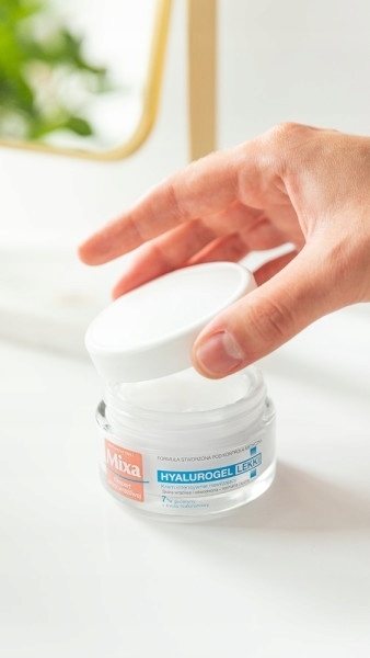 MIXA HYALUROGEL KREM DO TWARZY NAWILŻAJĄCY 24H SKÓRA NORMALNA I SUCHA 50 ML