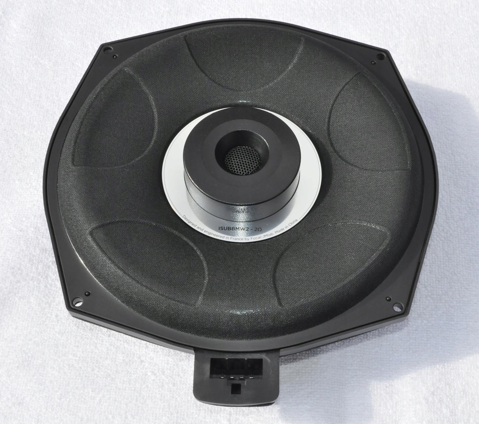 Focal BMW ISUB BMW 2 detale konstrukcji front