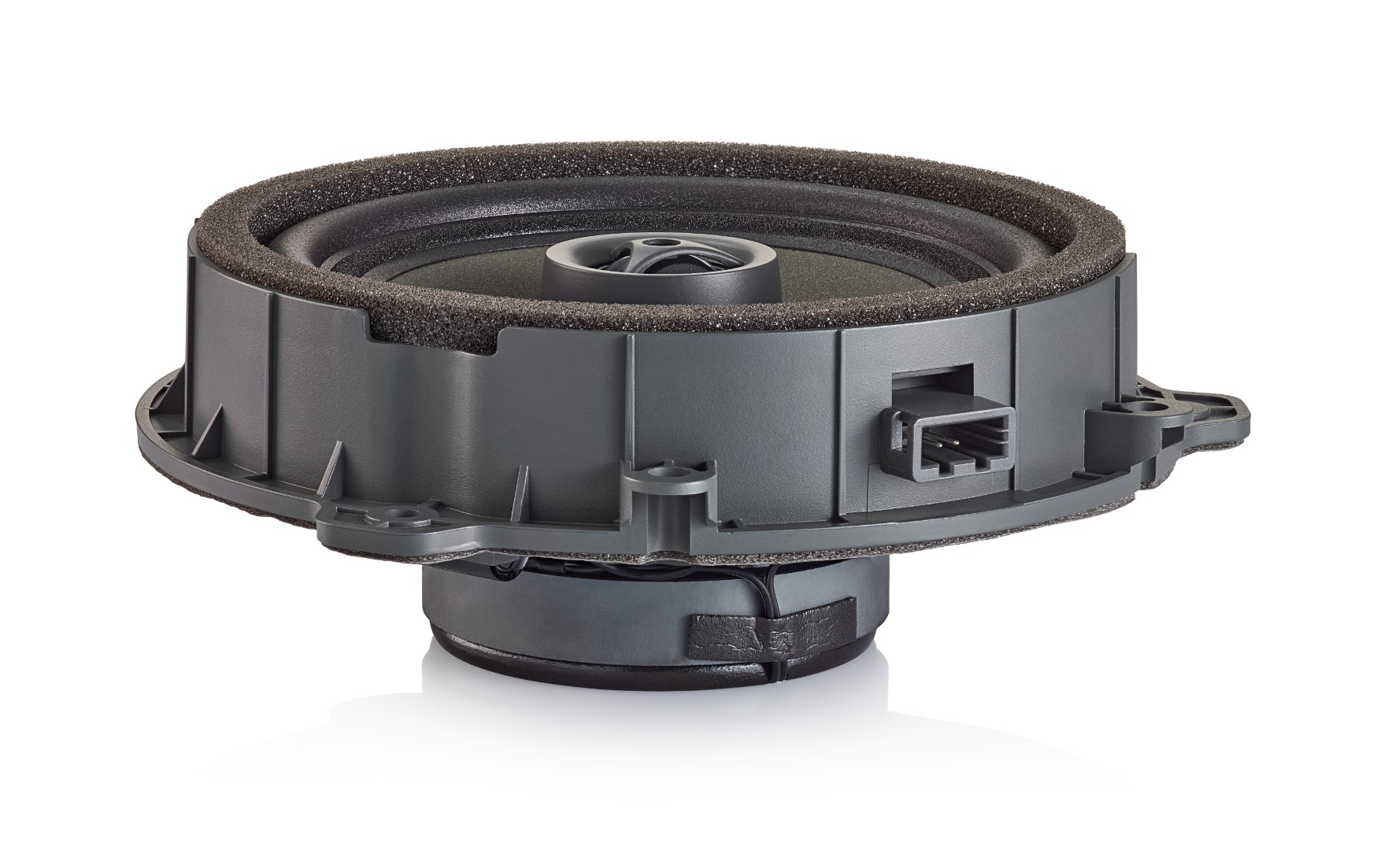 MOREL IP-HYU6C konstrukcja DirectFit i złącze plug-and-play