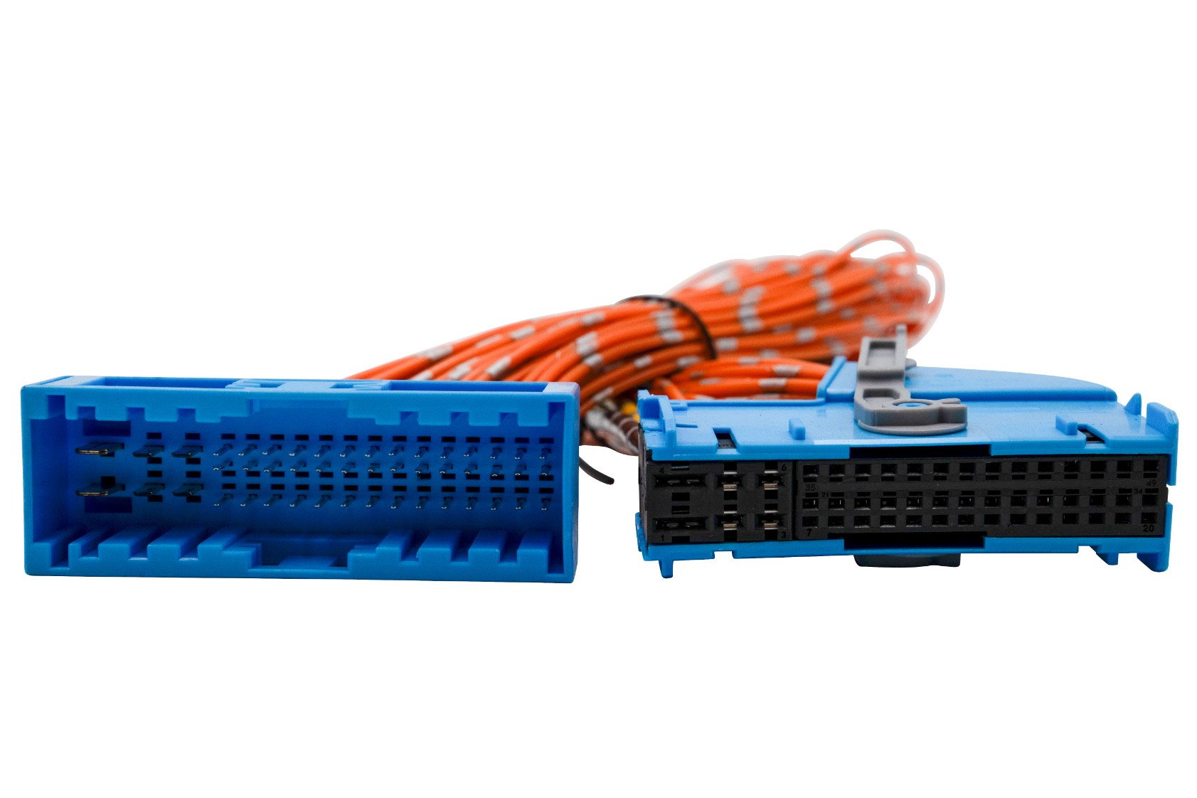 AutoConnect MBBYPH01 zbliżenie na złącza i konstrukcję 48-pin