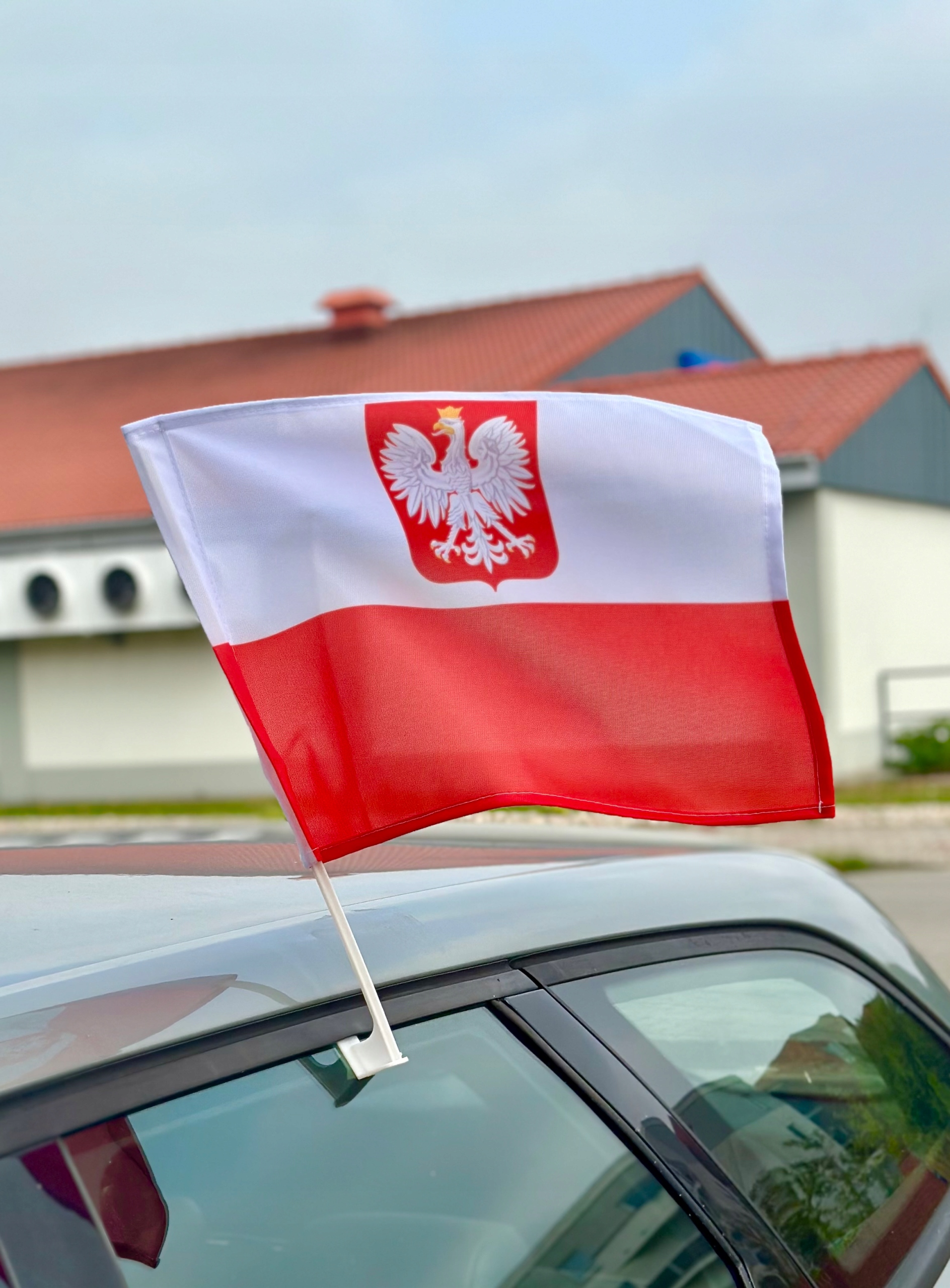 Flaga 35x25 Polska z Godłem z masztem samochodowym