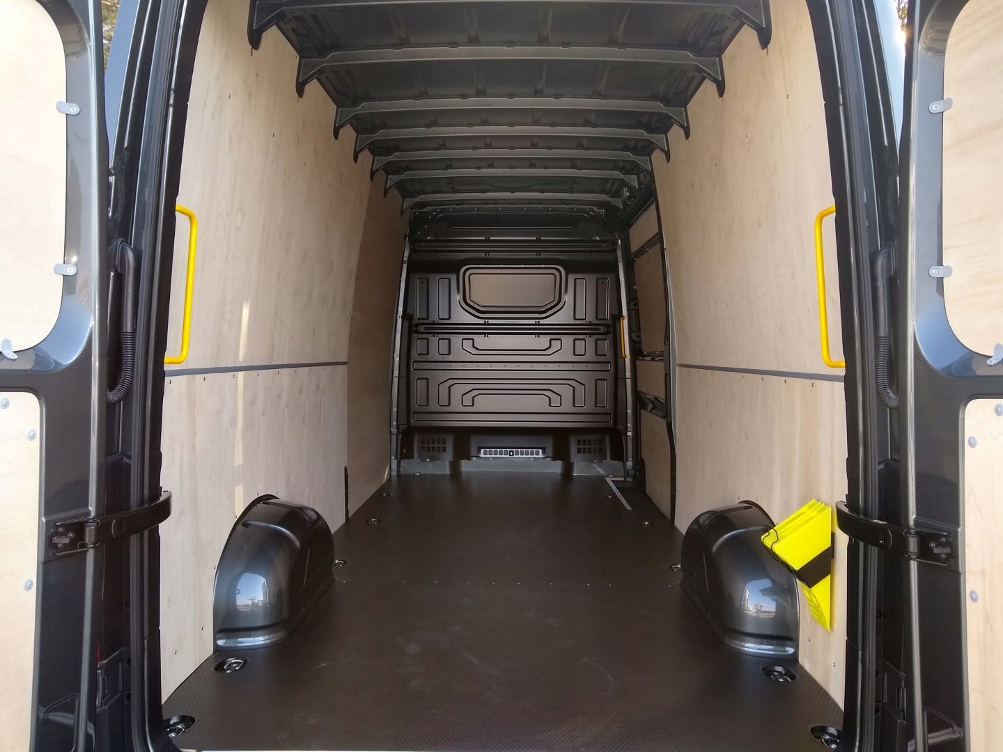 Boki do Toyota Proace Max L2H1 sklejka surowa -1