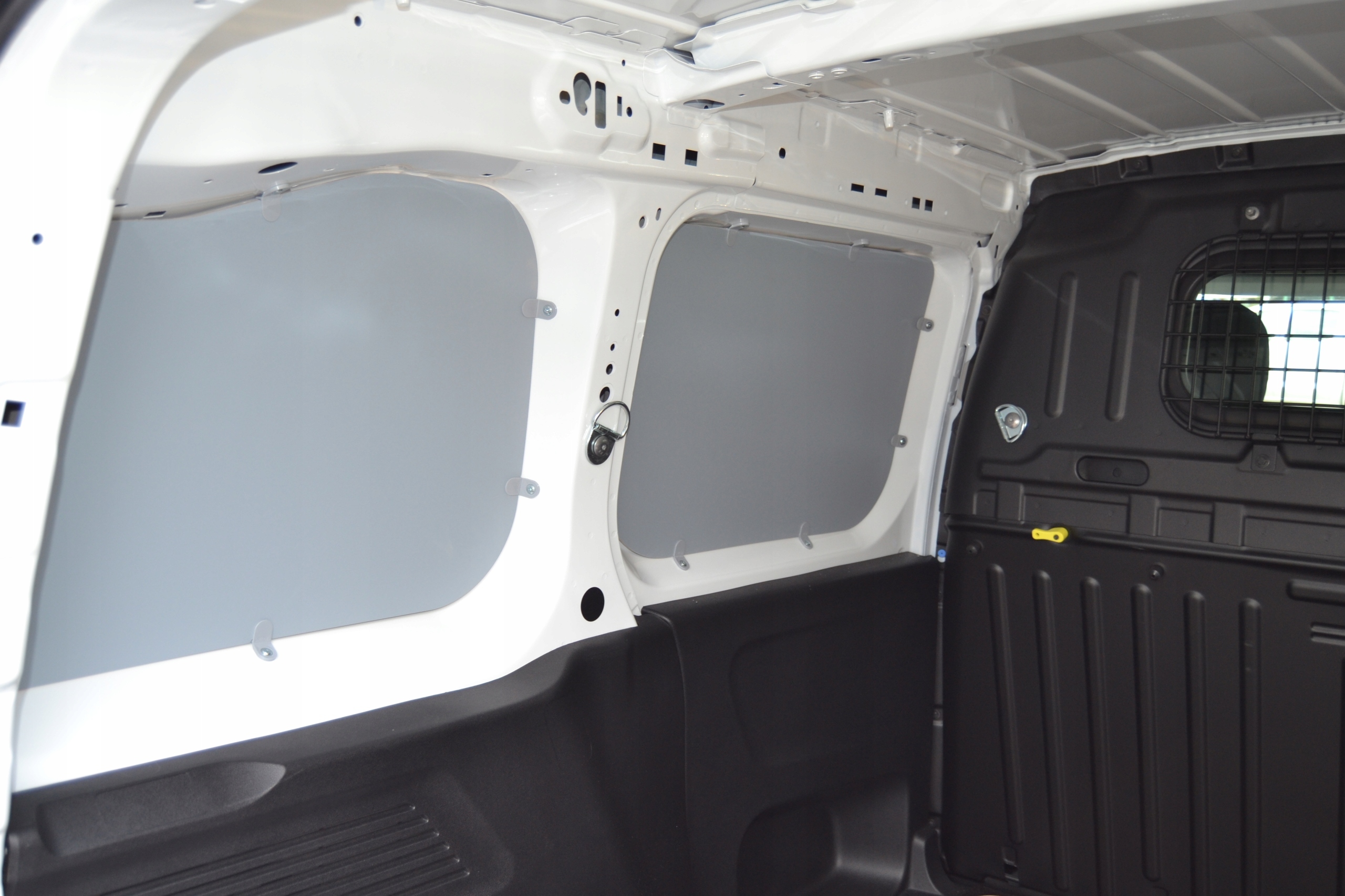 Boki do Toyota Proace L2H1 plastik -3