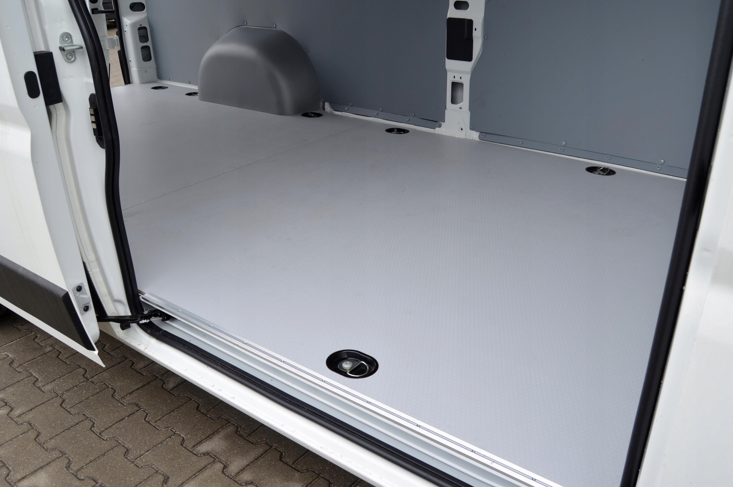 Podłoga do Opel Combo L2 szara 12mm-3