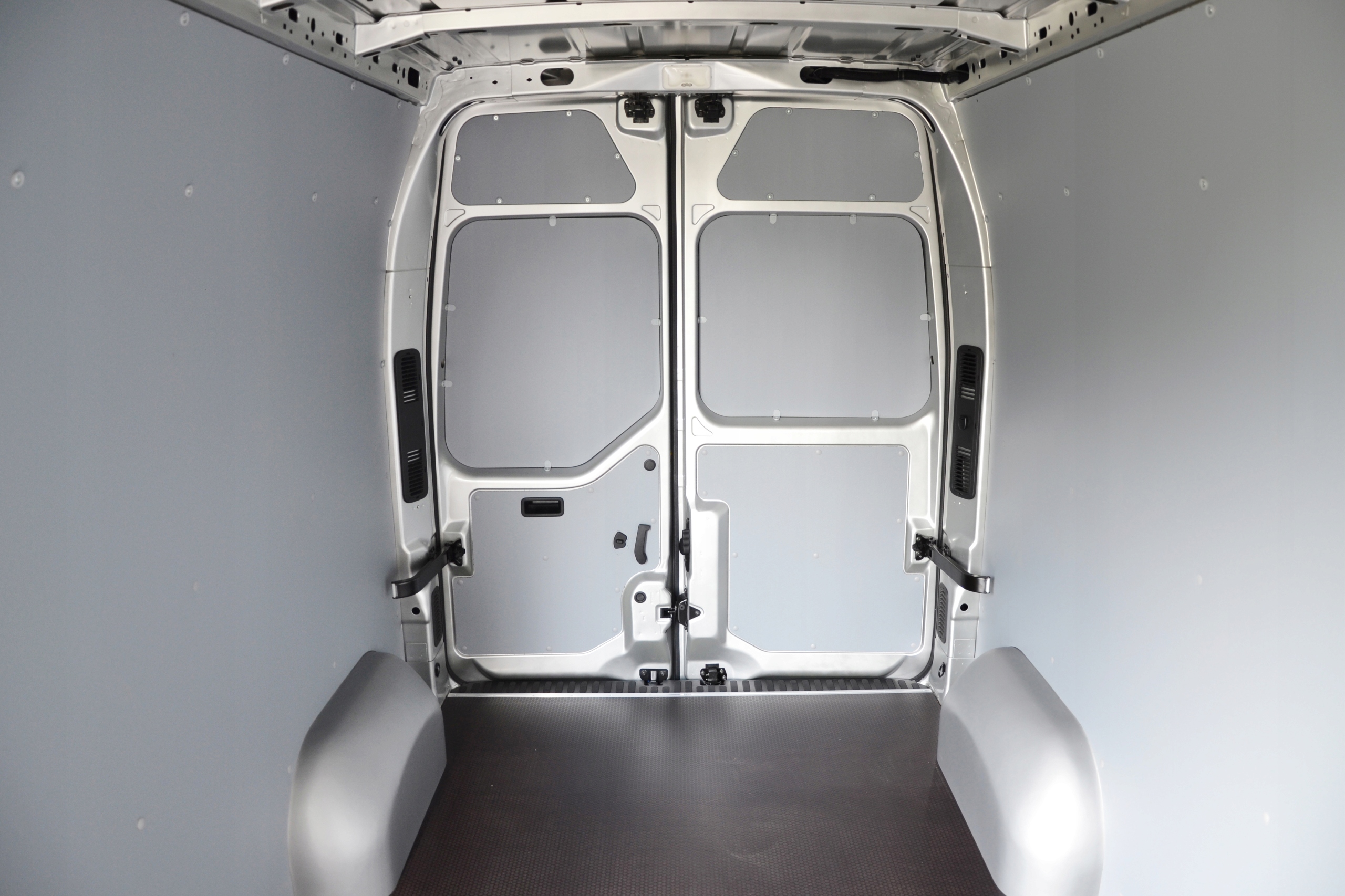 Boki do Volkswagen T7 L1H1 plastik -1