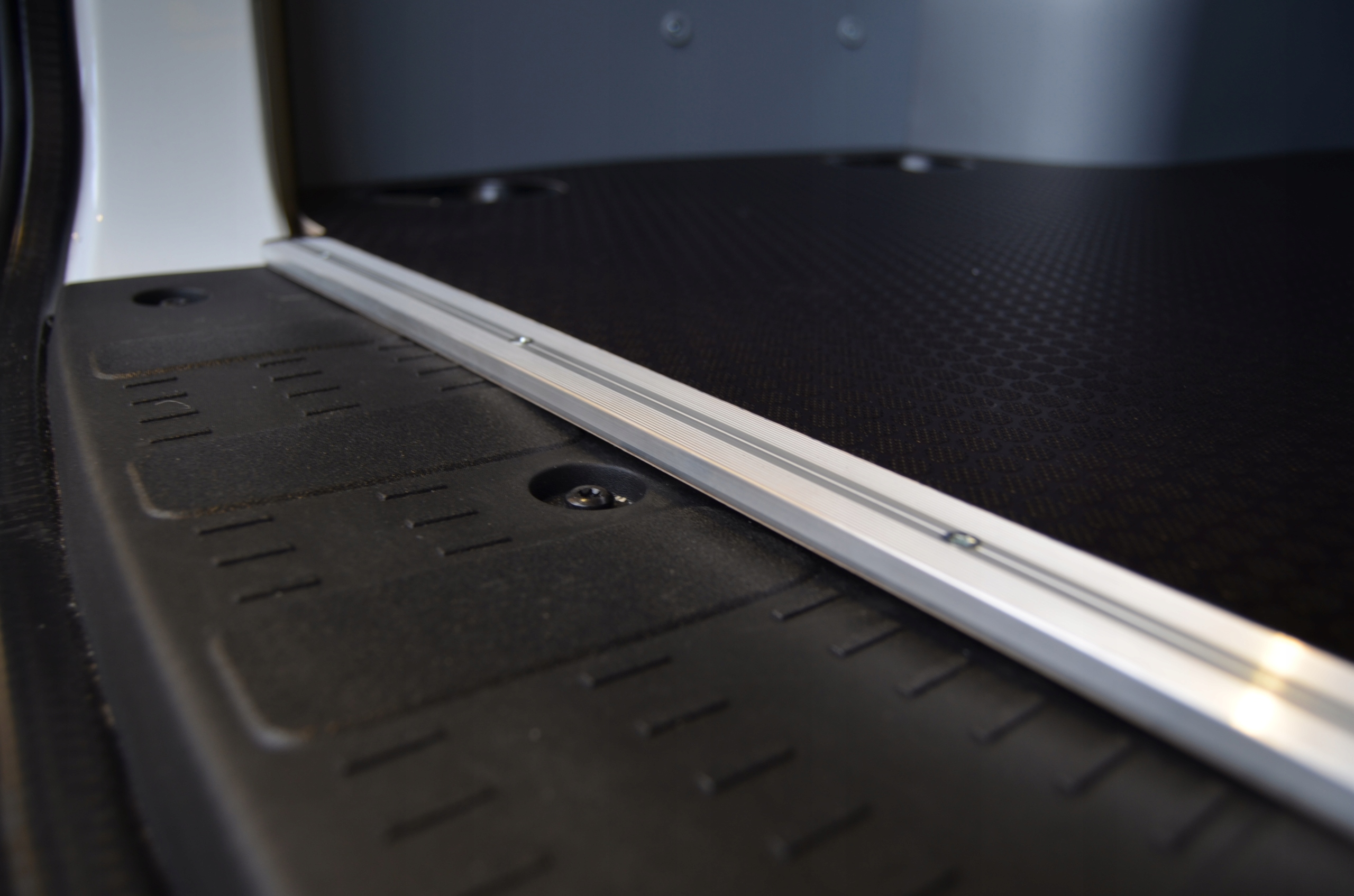 Podłoga do Opel Combo L2 brązowa 9mm-2