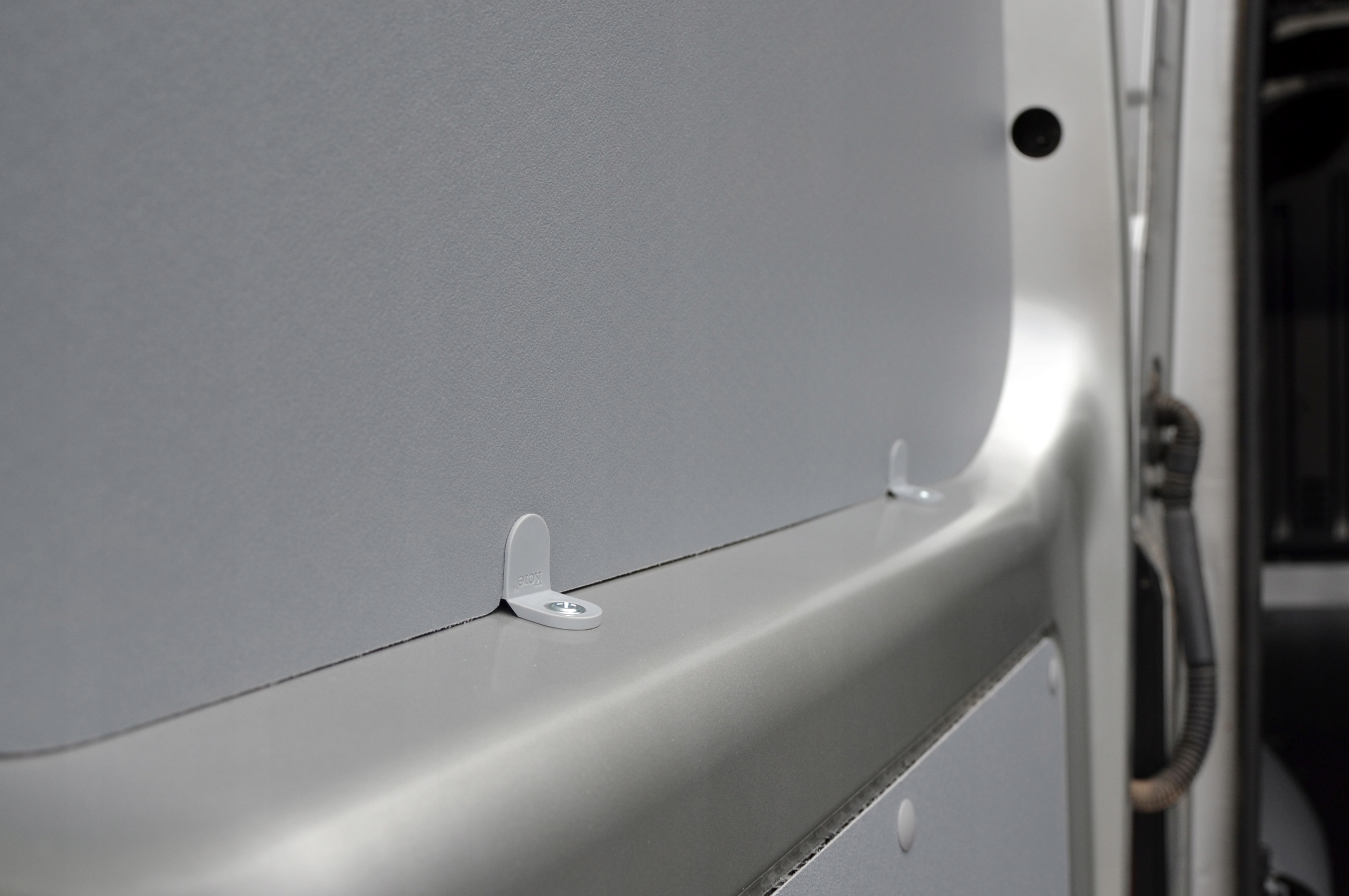 Boki do Renault Master L3H2 plastik -2