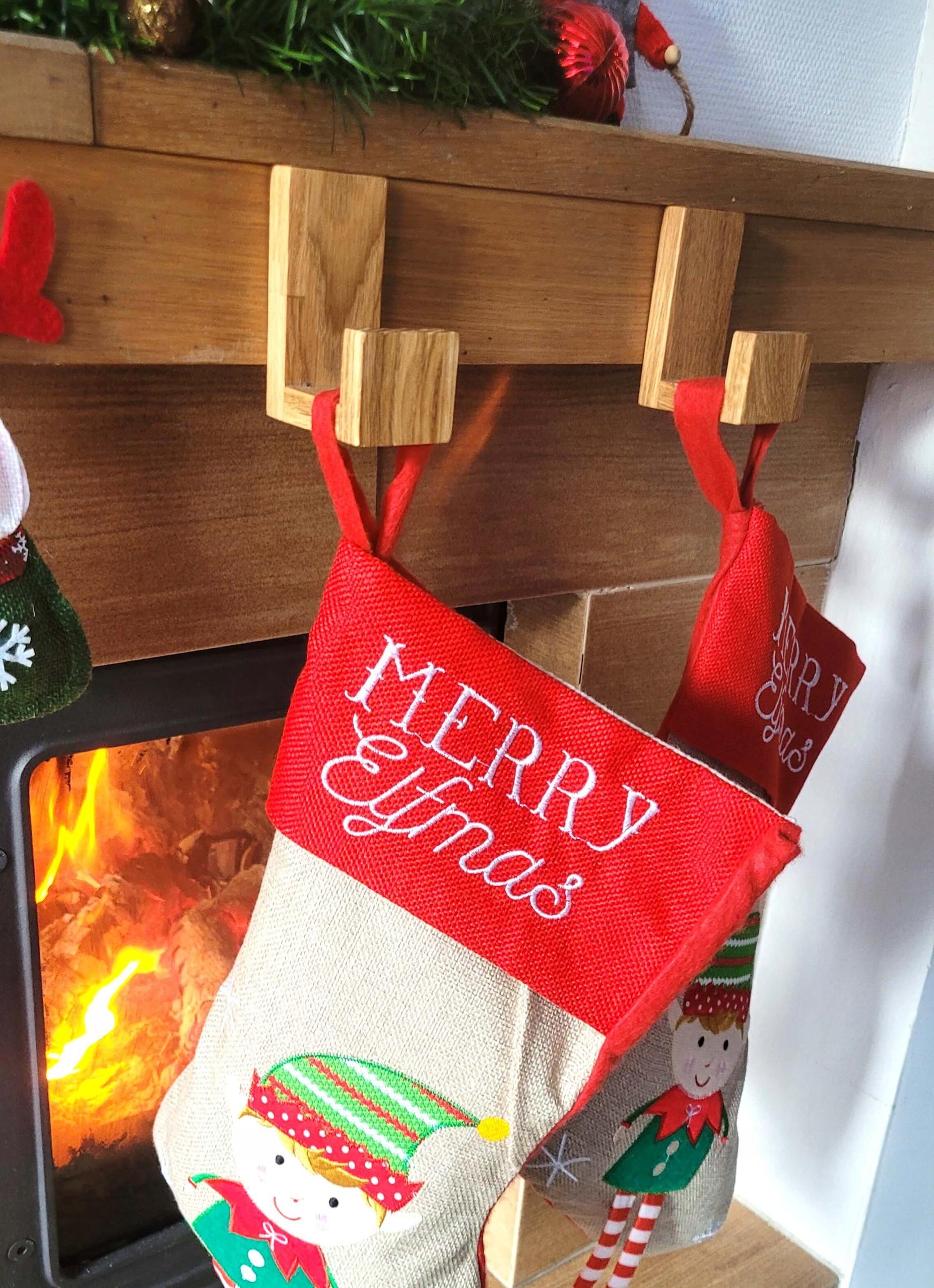 Drewniany Wieszak Samoprzylepny na Skarpety Prezenty Kominek Dębowy Haczyk