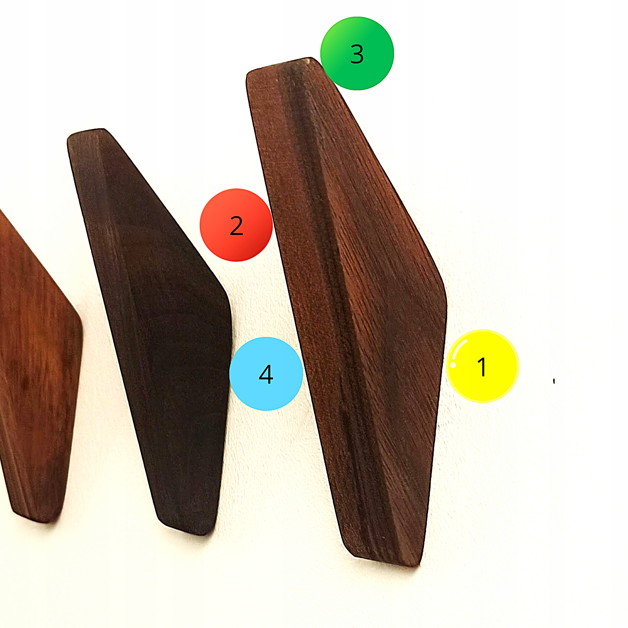 Wieszak Na Ubrania Drewniany Pojedynczy Ścienny Na Korytarz Brązowy Orzech