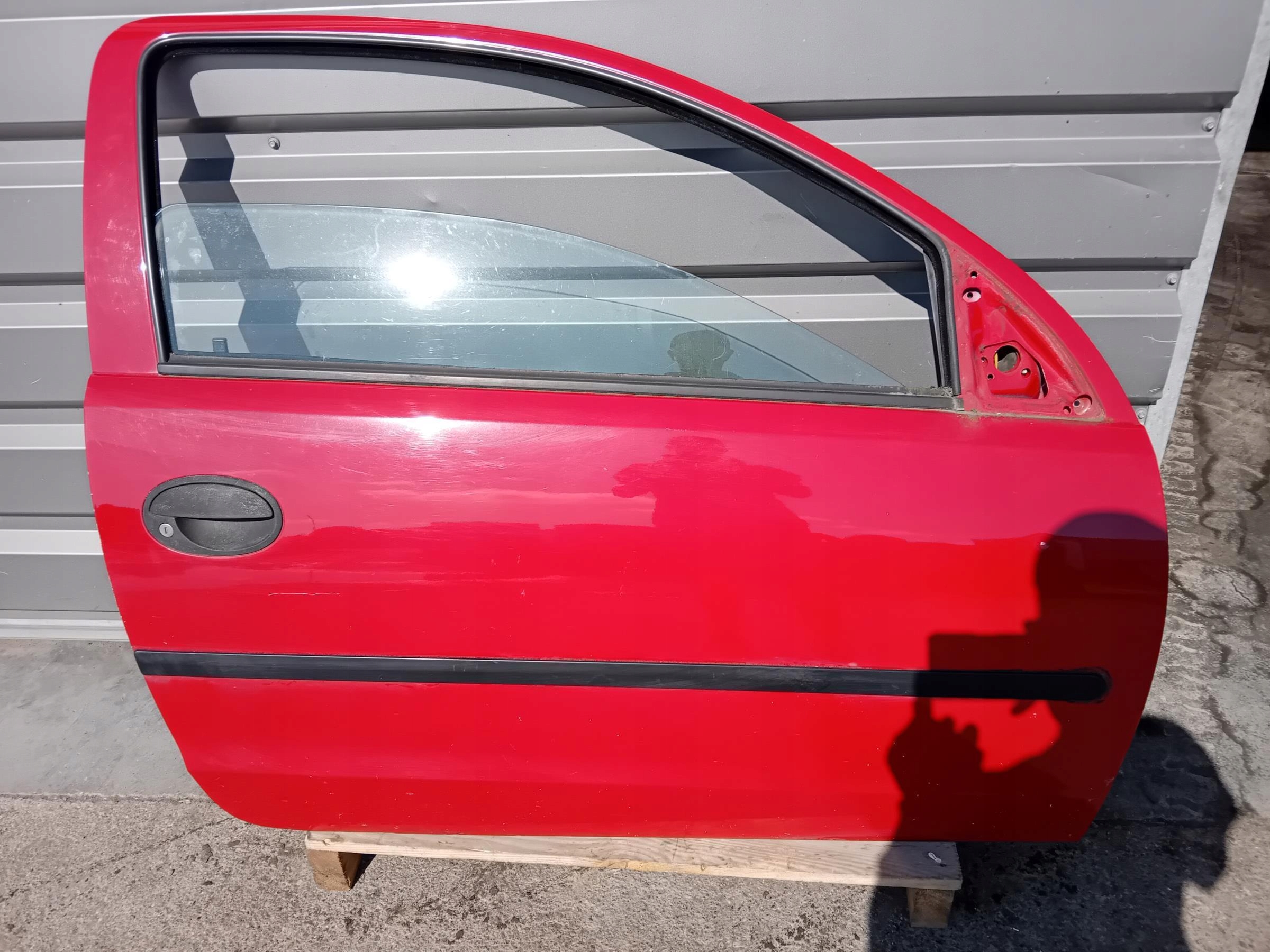DRZWI PRAWE OPEL CORSA C 3D -  zdjęcie 1