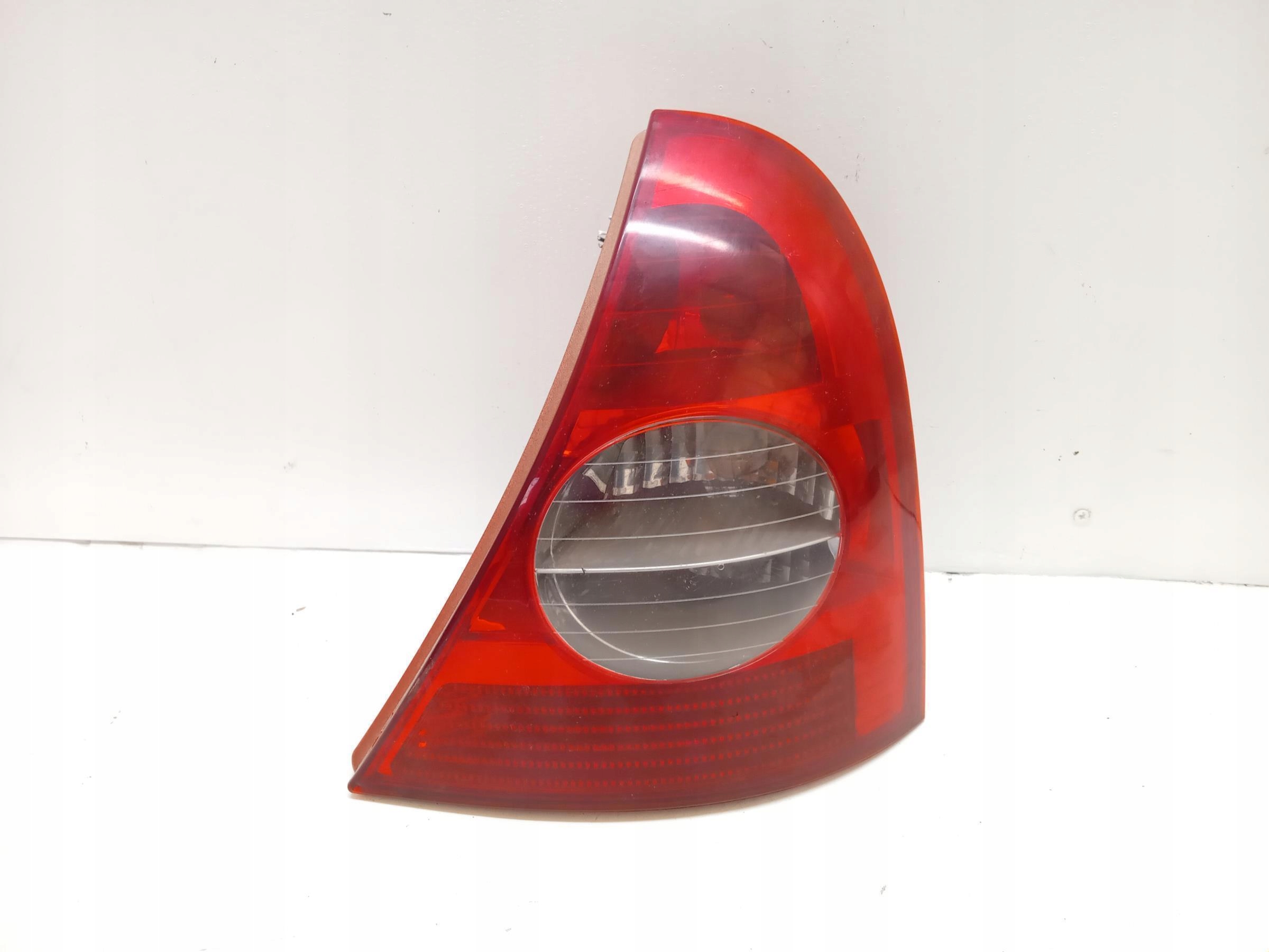 LAMPA PRAWA TYŁ RENAULT CLIO II 3D -  zdjęcie 1