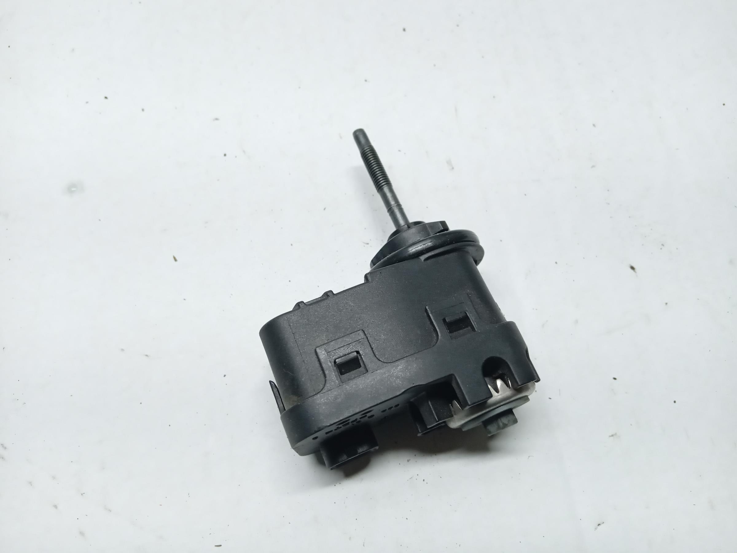SILNICZEK REGULACJI LAMPY KIA STONIC -  zdjęcie 4