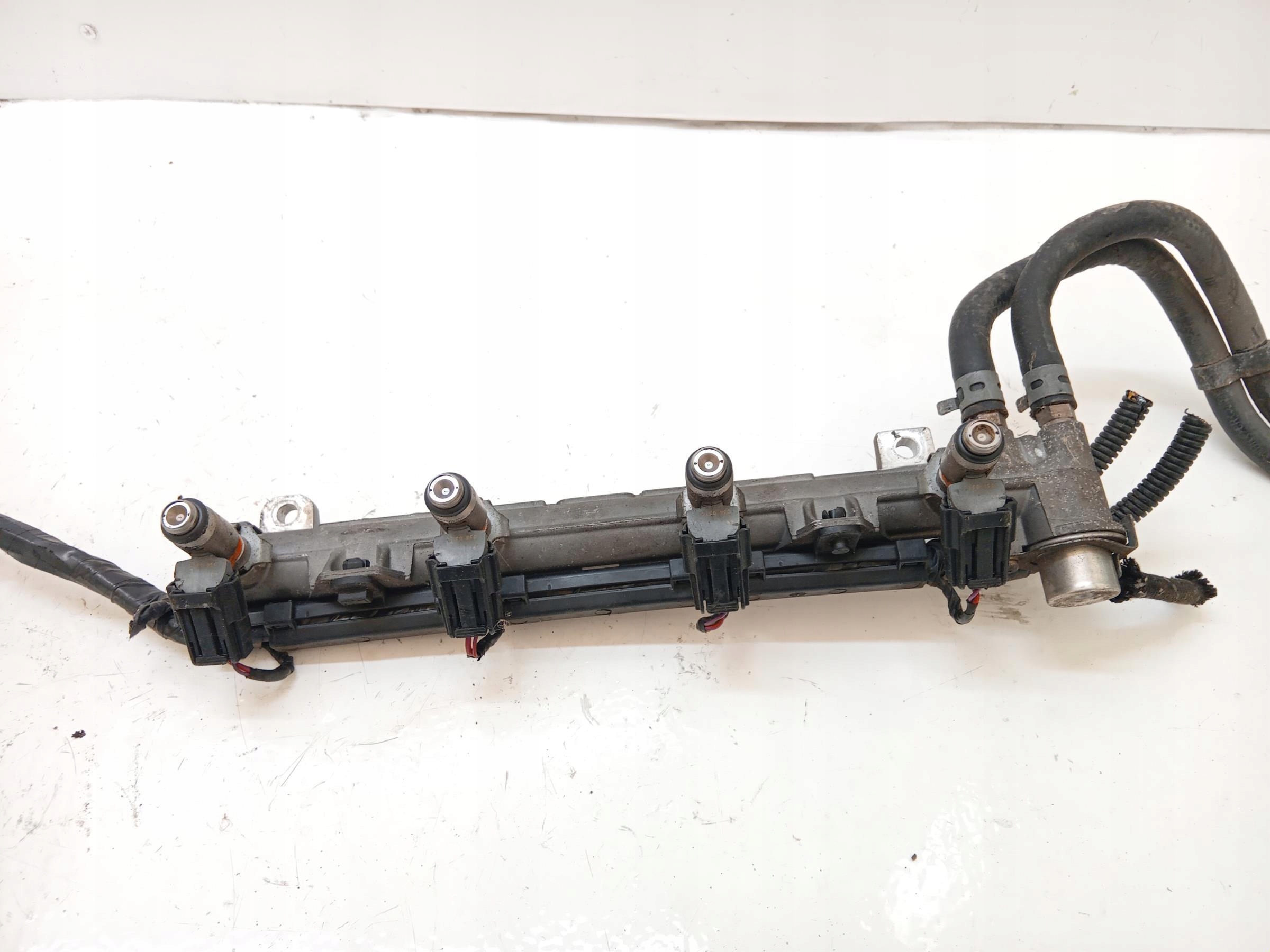 LISTWA WTRYSKOWA WTRYSK VW GOLF IV 1.6 -  zdjęcie 3