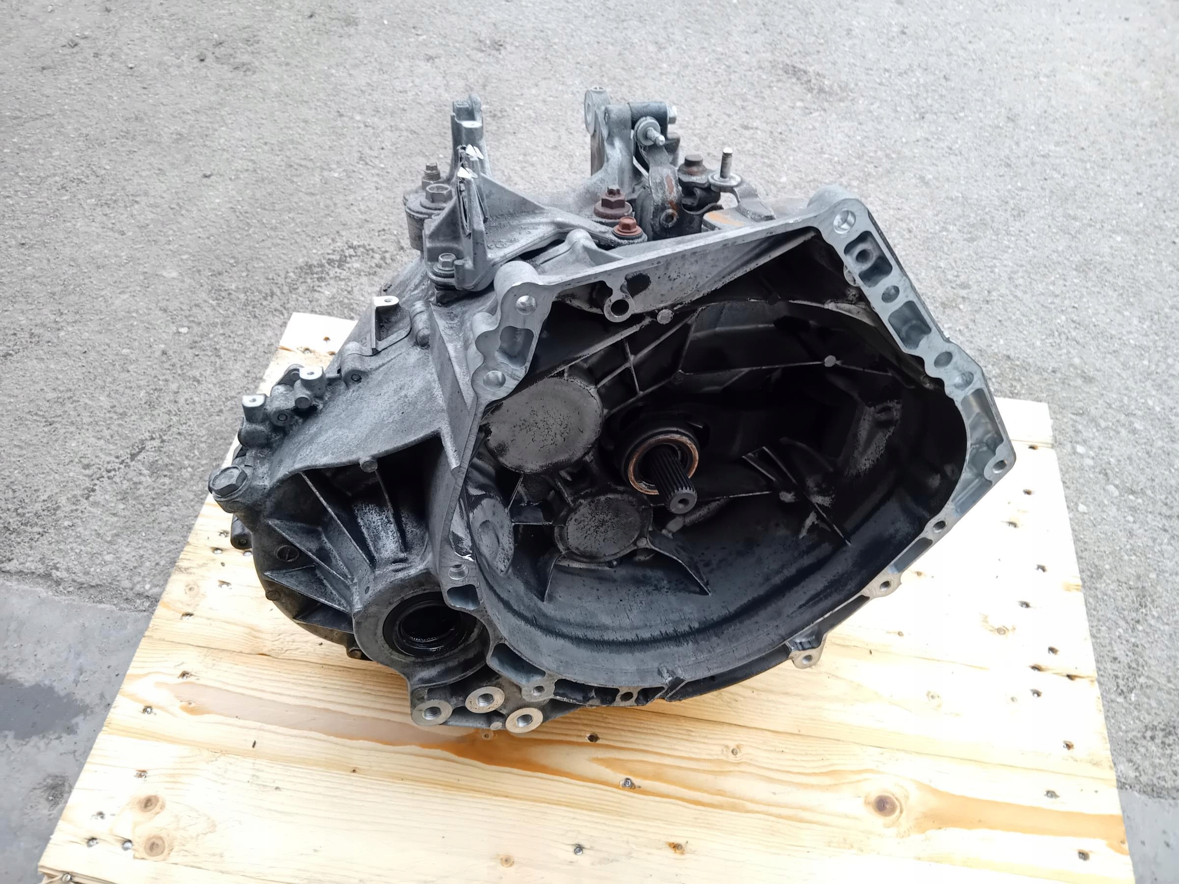 SKRZYNIA BIEGÓW MANUALNA MAZDA CX-5 2.2 D D6010 -  zdjęcie 1