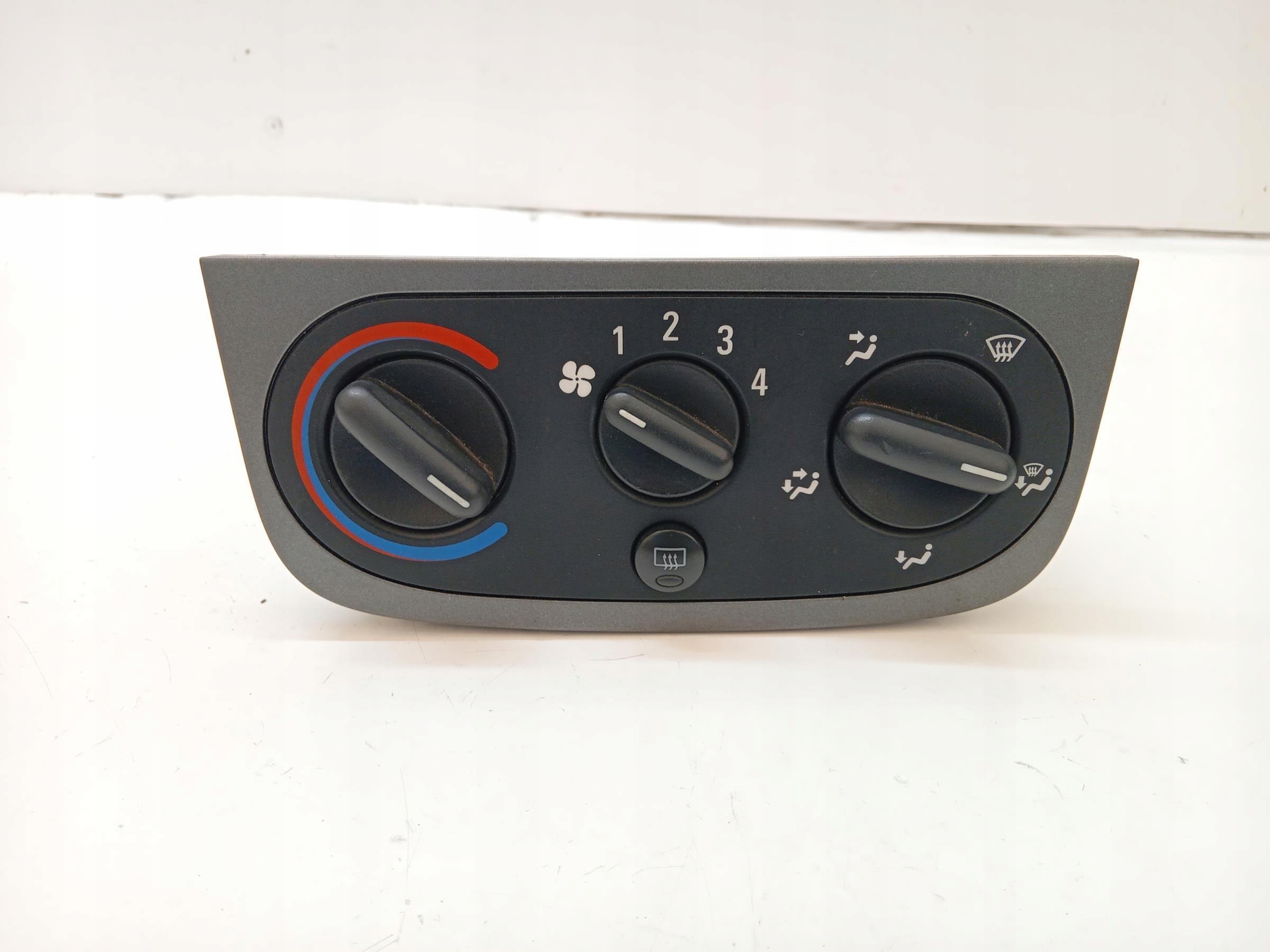 PANEL NAWIEWU OPEL CORSA C -  zdjęcie 2