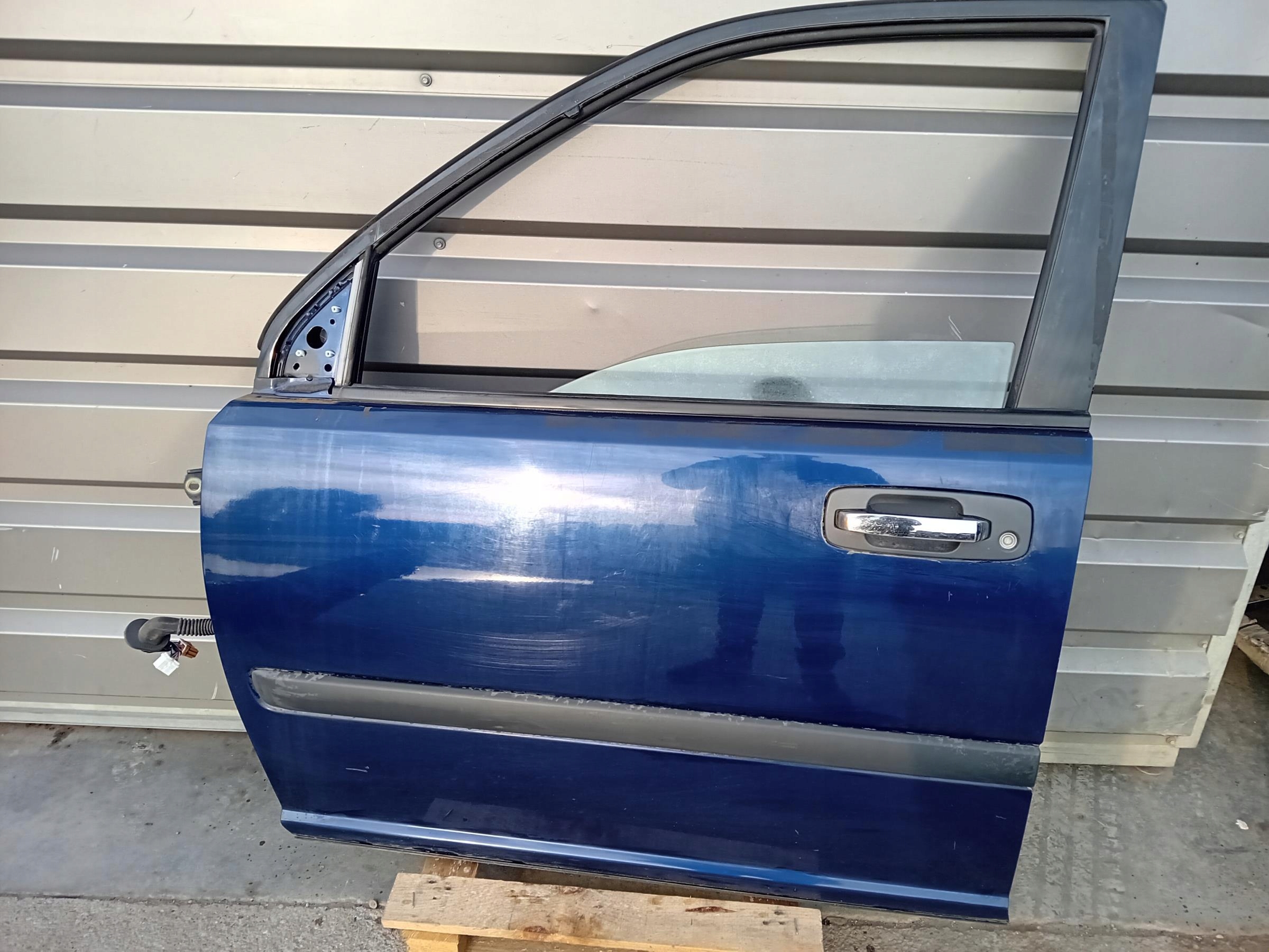 DRZWI LEWE PRZÓD NISSAN X-TRAIL I T30 -  zdjęcie 1
