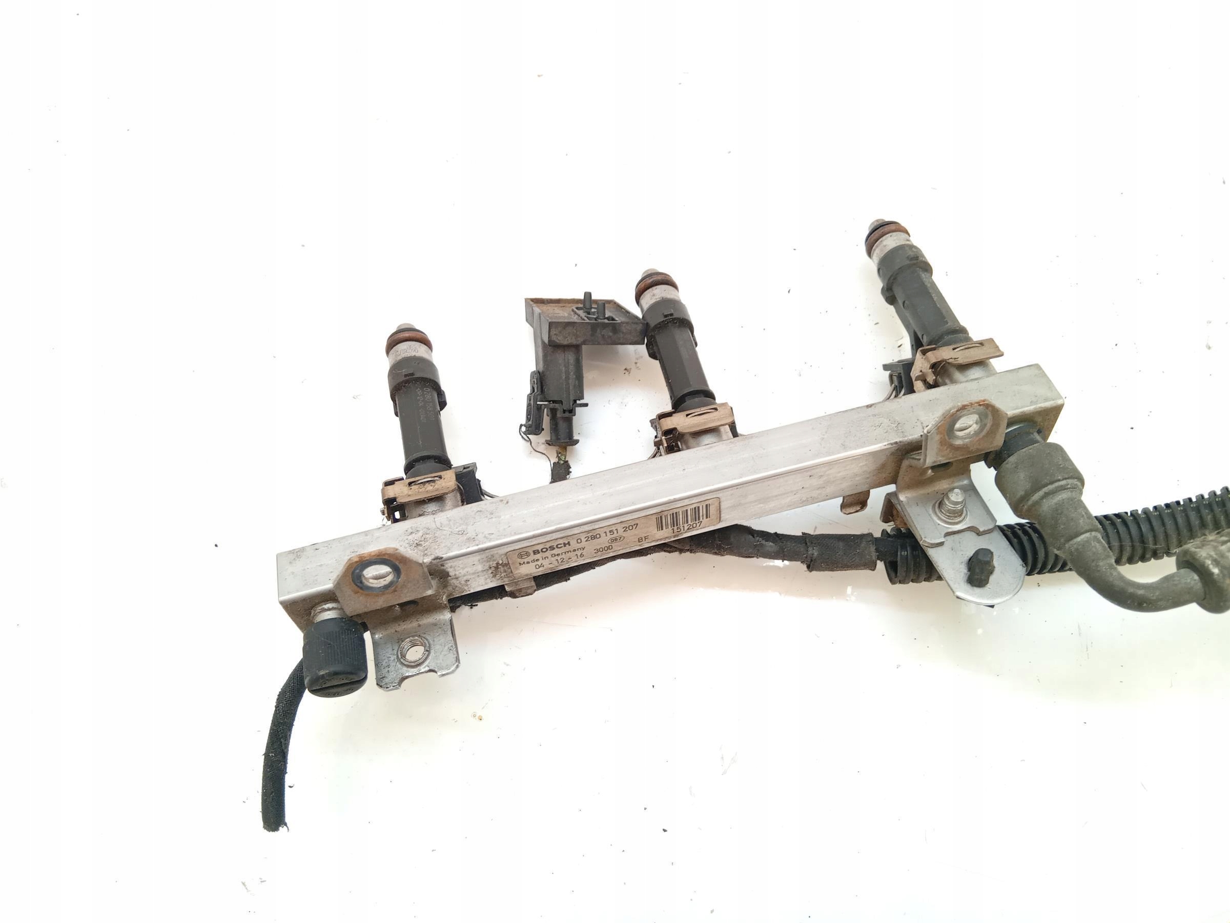 LISTWA WTRYSKOWA WTRYSK OPEL CORSA C 1.0 -  zdjęcie 3