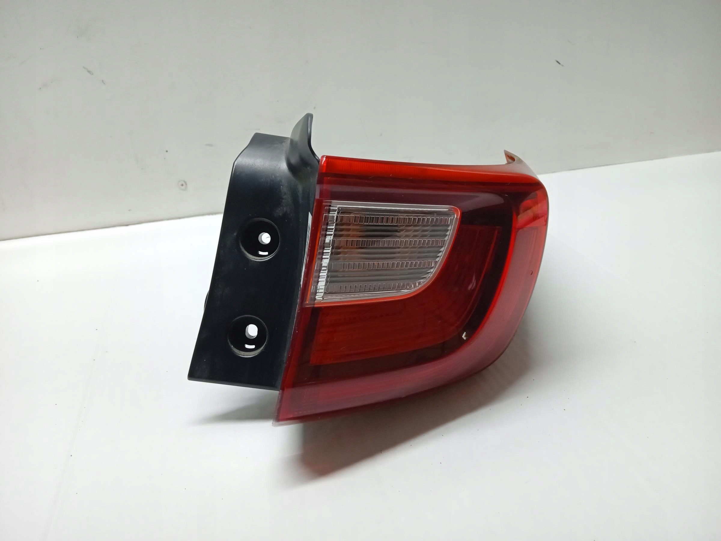 LAMPA PRAWA TYŁ KIA STONIC -  zdjęcie 3