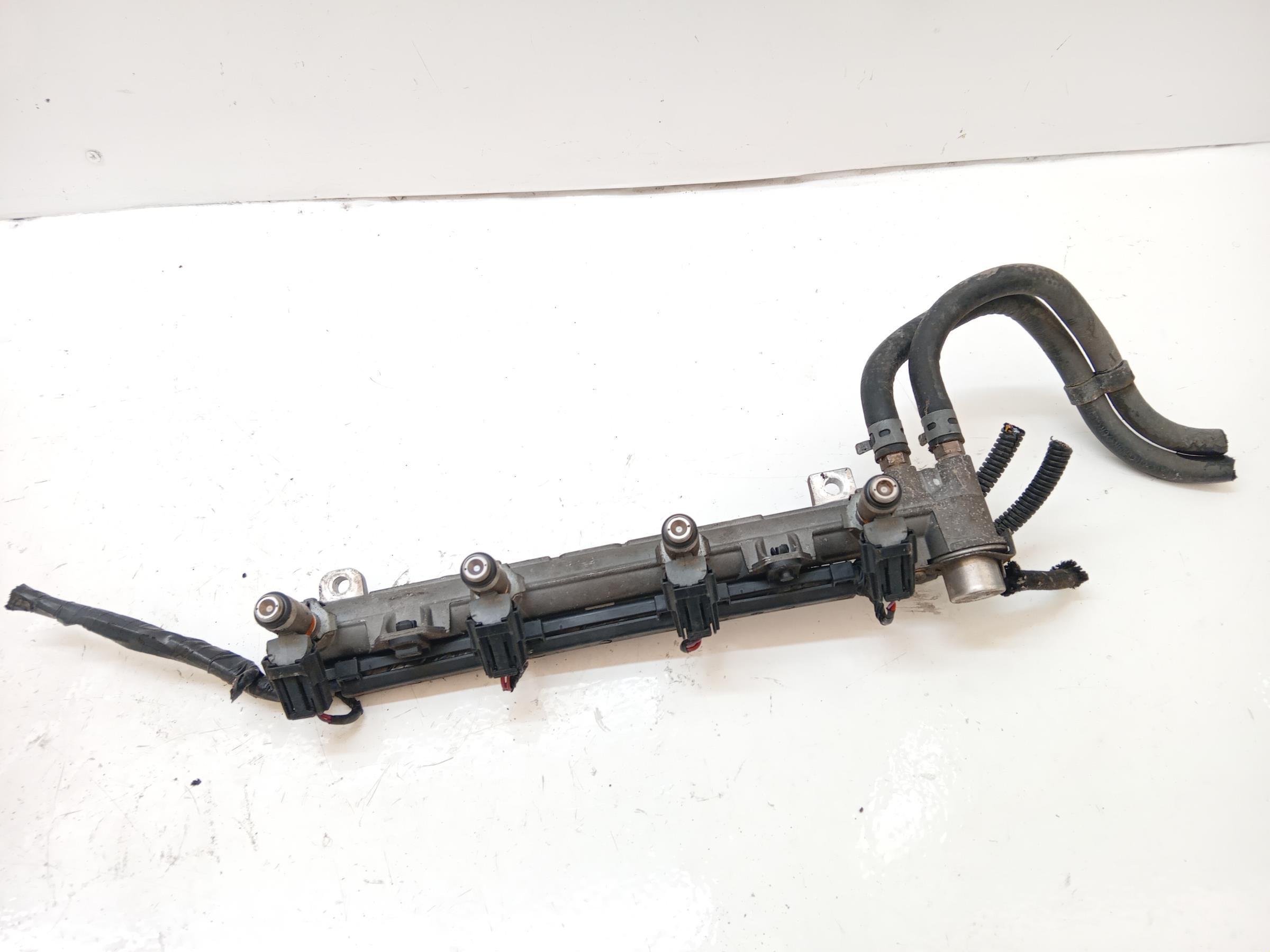 LISTWA WTRYSKOWA WTRYSK VW GOLF IV 1.6 -  zdjęcie 2