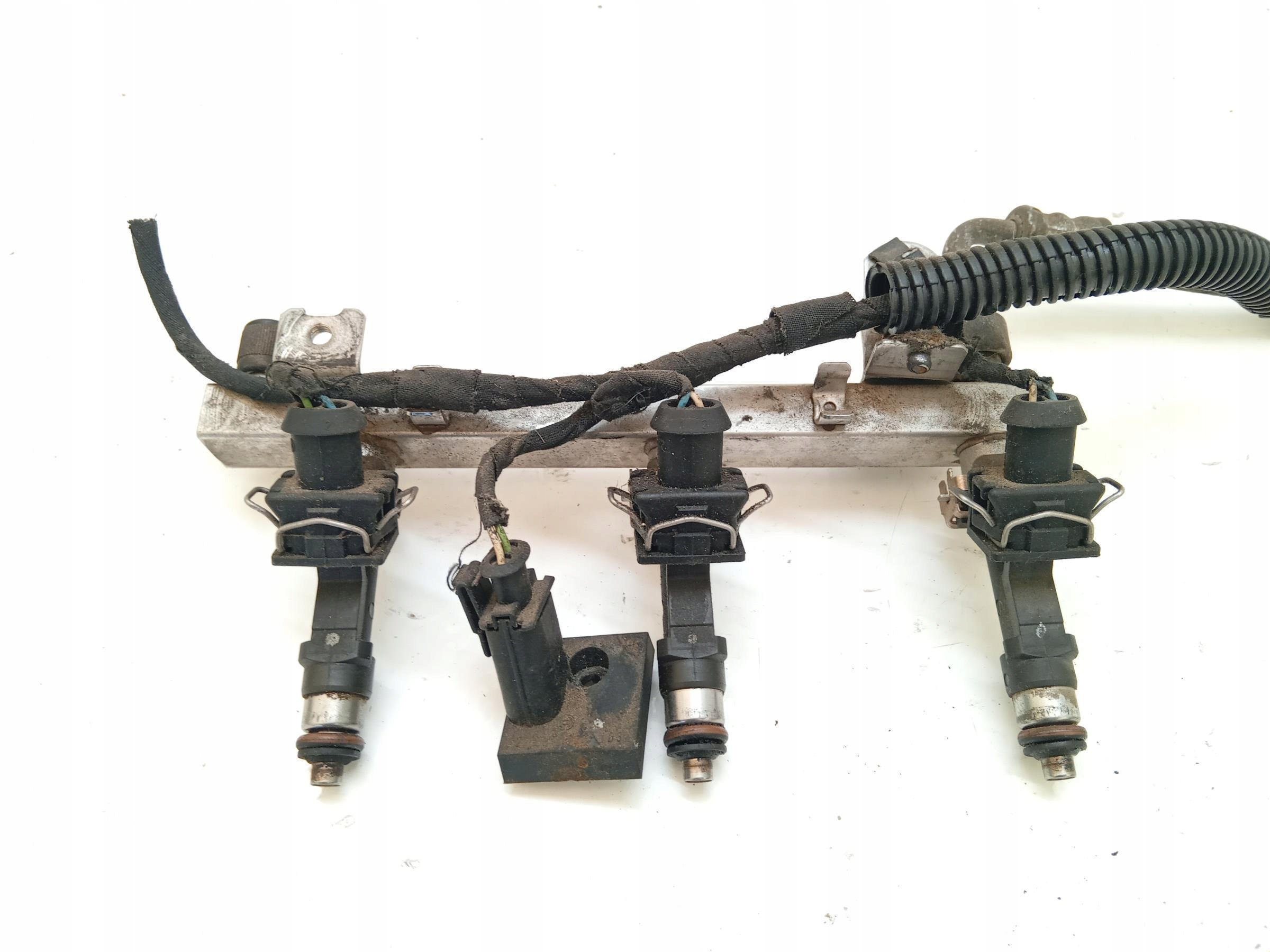 LISTWA WTRYSKOWA WTRYSK OPEL CORSA C 1.0 -  zdjęcie 2