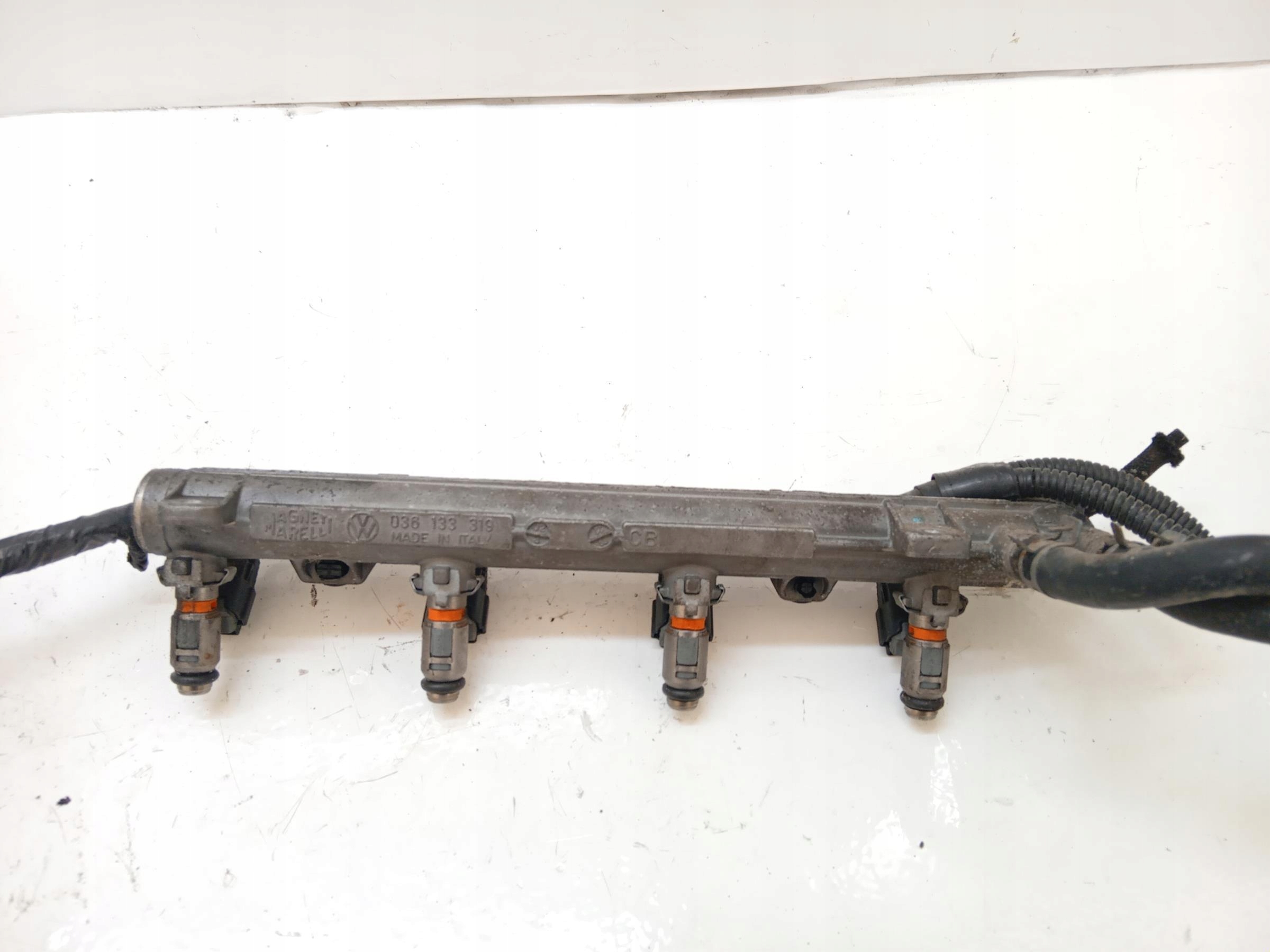 LISTWA WTRYSKOWA WTRYSK VW GOLF IV 1.6 -  zdjęcie 1