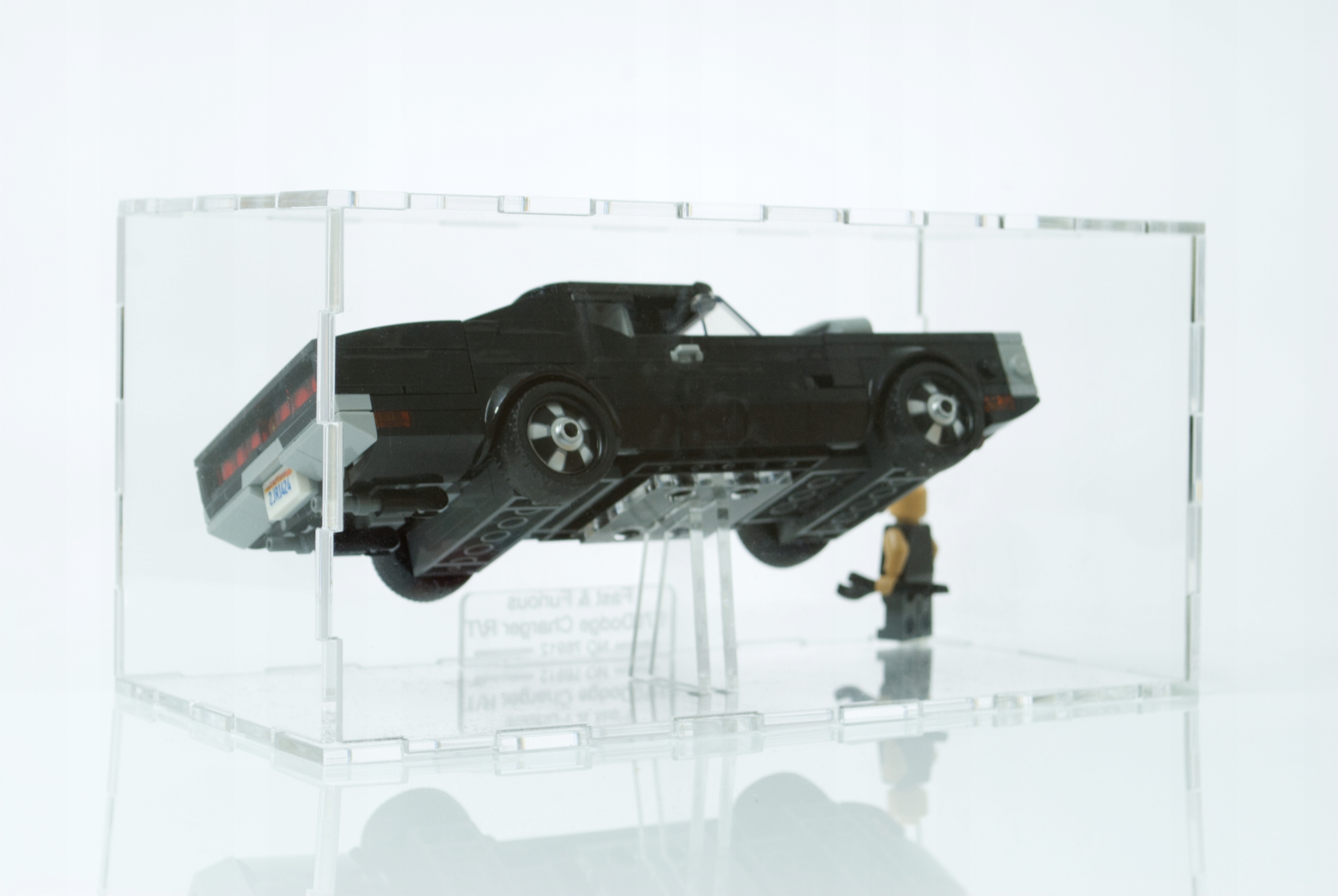 PUDEŁKO STOJAK GABLOTKA NA KLOCKI LEGO SPEED CHRONI PRZED KURZEM I UV