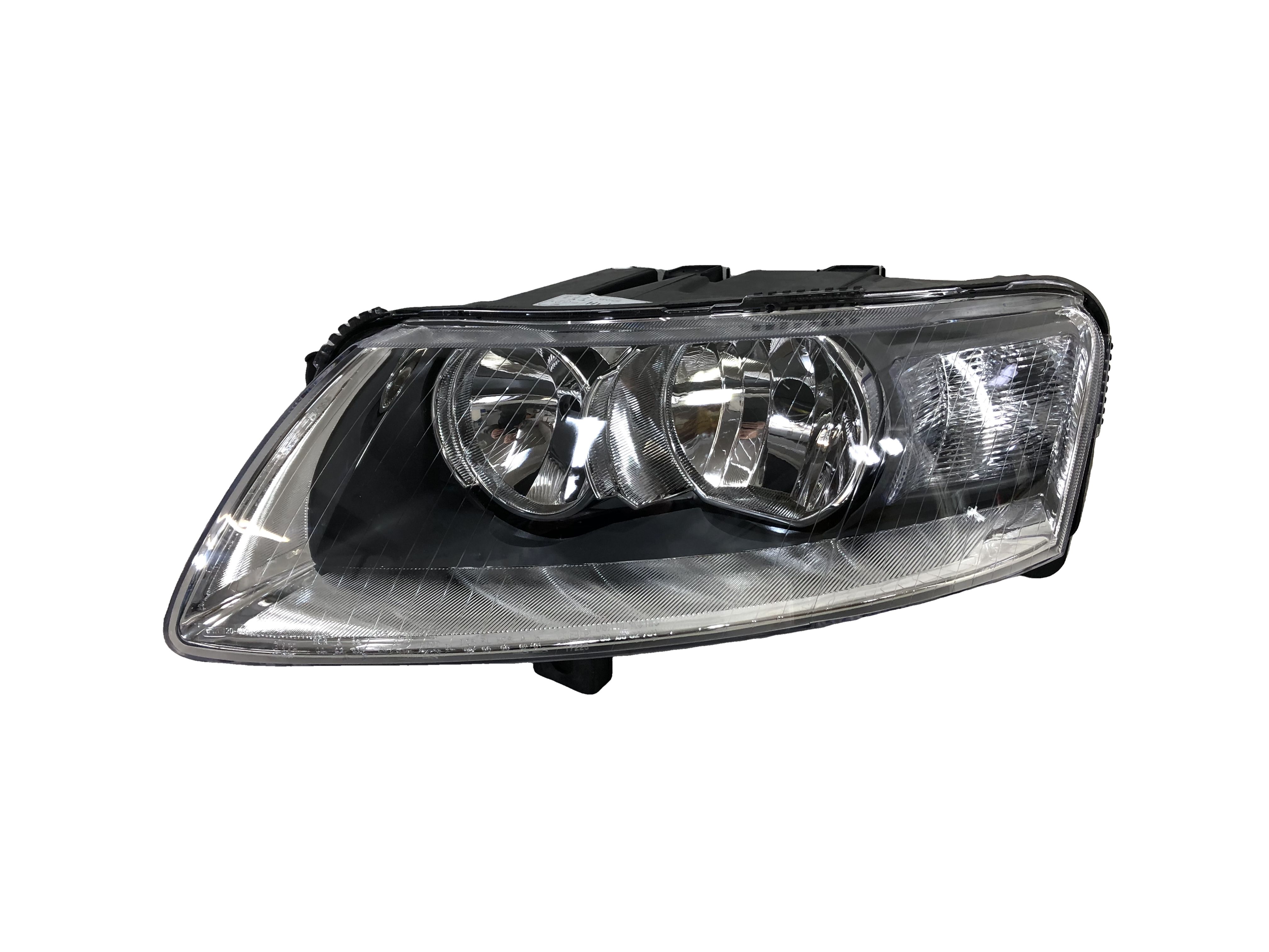 Audi A6 C6 05.2004-10.2008 Reflektor / Lampa przednia lewa