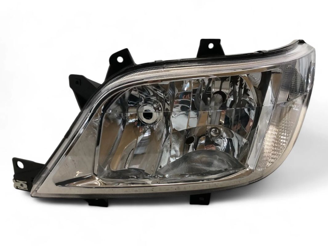 Mercedes Sprinter II W901 W902 W903 W904  2003-2006 LIFT REFLEKTOR LAMPA PRZÓD PRZEDNIA LEWA LEWY EUROPA TYC