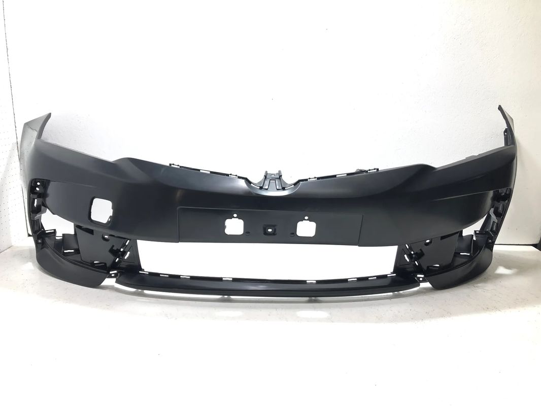 Toyota Corolla E18 2017-2019 LIFT ZDERZAK PRZÓD PRZEDNI