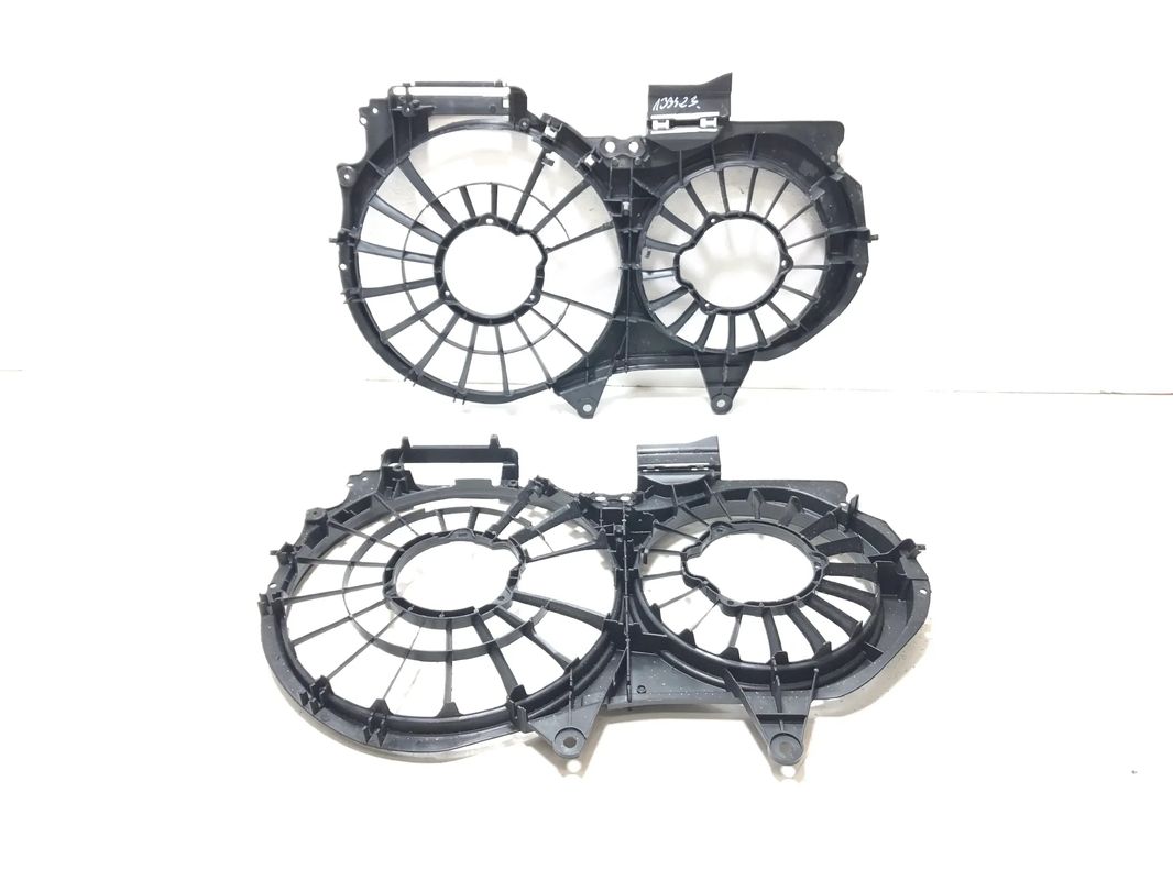 AUDI A4 B6 2000-2004 1.8 T A4 B7 2004-2007 2.0 TFSI OBUDOWA WENTYLATORÓW