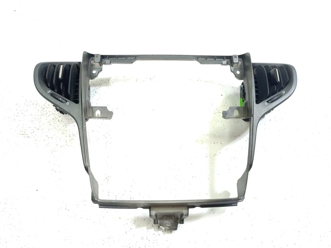LANCIA YPSILON III 17R PANEL KRATKI WLOTU NAWIEWU POWIETRZA WENTYLACJI 735482623