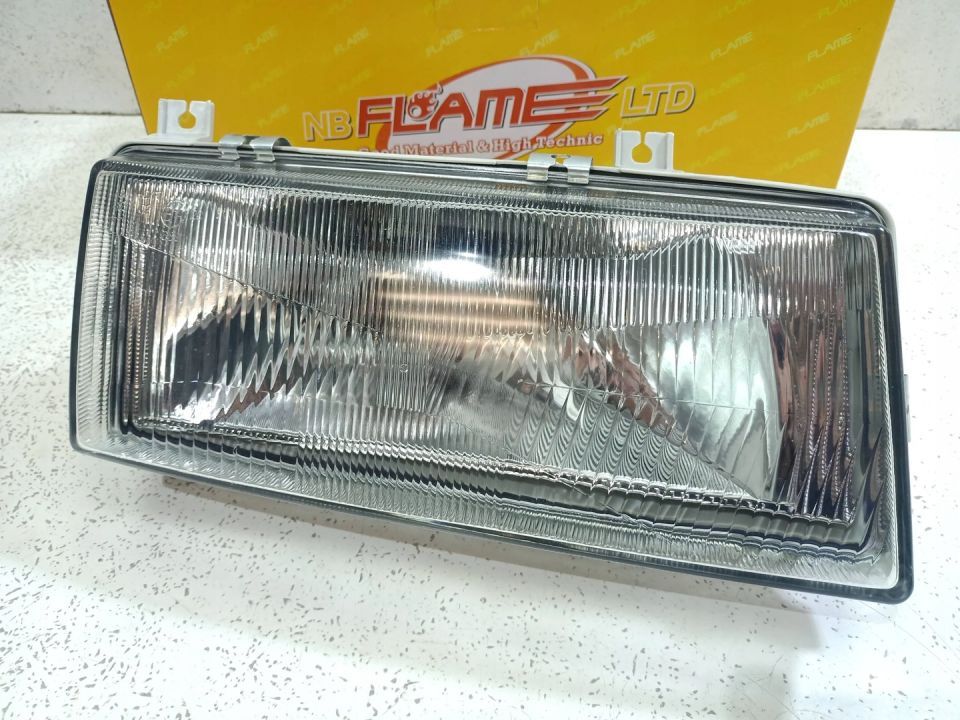 Skoda Felicia II 98-01 LAMPA REFLEKTOR PRAWY PRZÓD