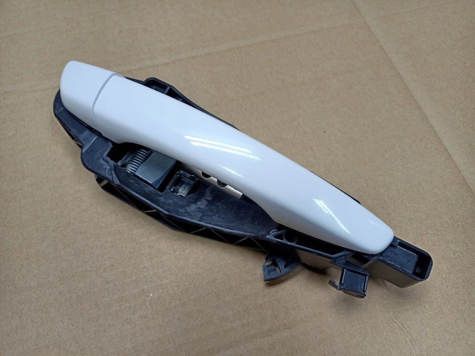 KLAMKA DRZWI PRAWY PRZÓD PEUGEOT 2008 II 2020R EWP 9802977180