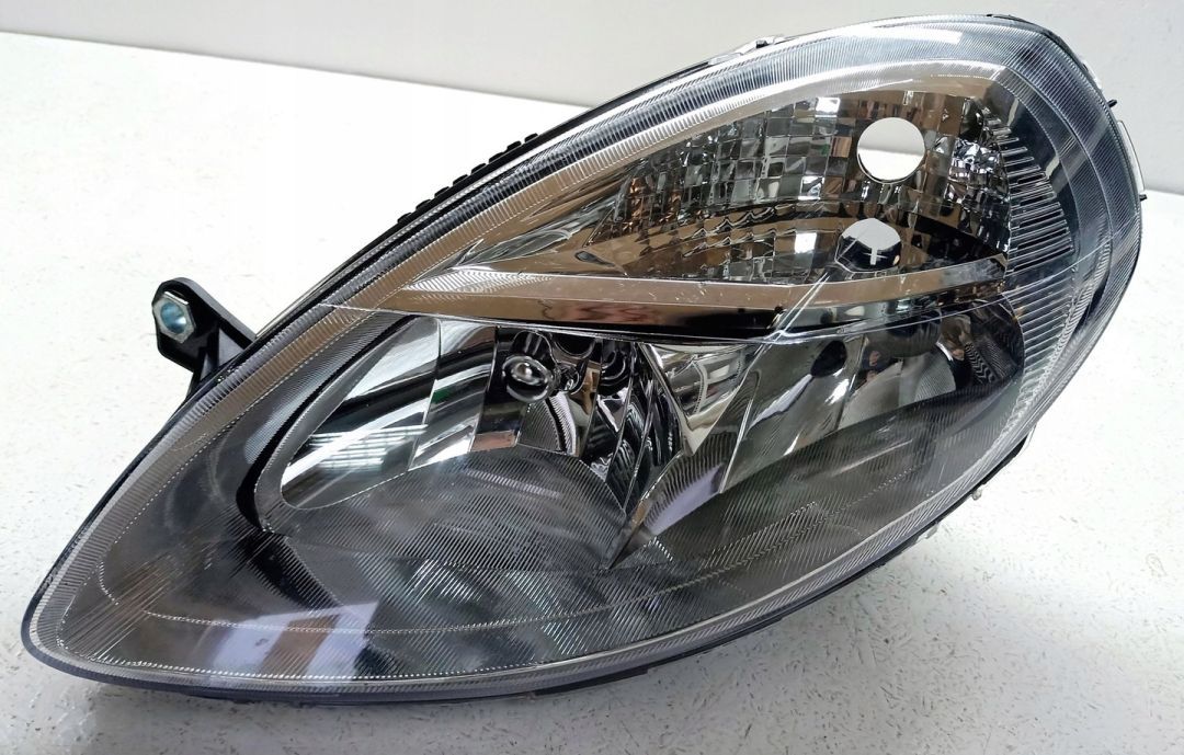 REFLEKTOR LAMPA PRZÓD LEWY LANCIA YPSILON II 04-06
