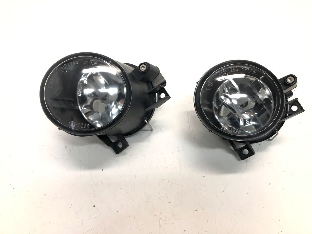 SKODA SUPERB I 02.2002-06.2008 LAMPA PRZECIWMGIELNA HALOGEN LEWY TYC