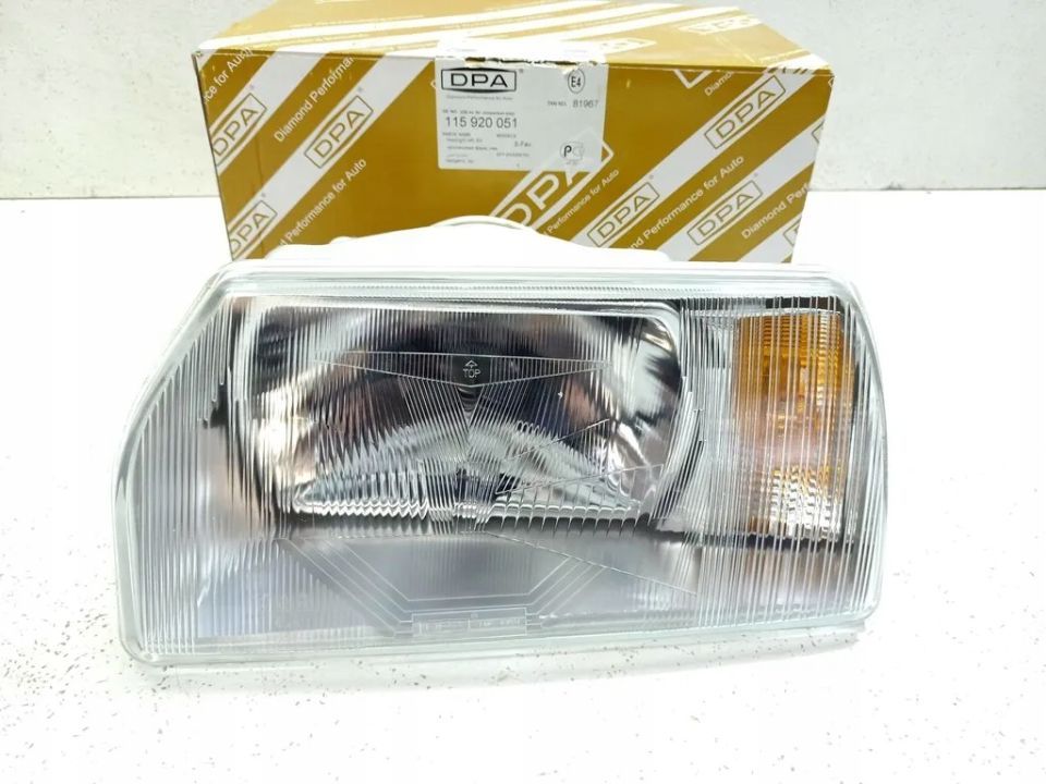 Skoda Favorit 1989-1994 REFLEKTOR LAMPA LEWA DPA PRZÓD LEWY