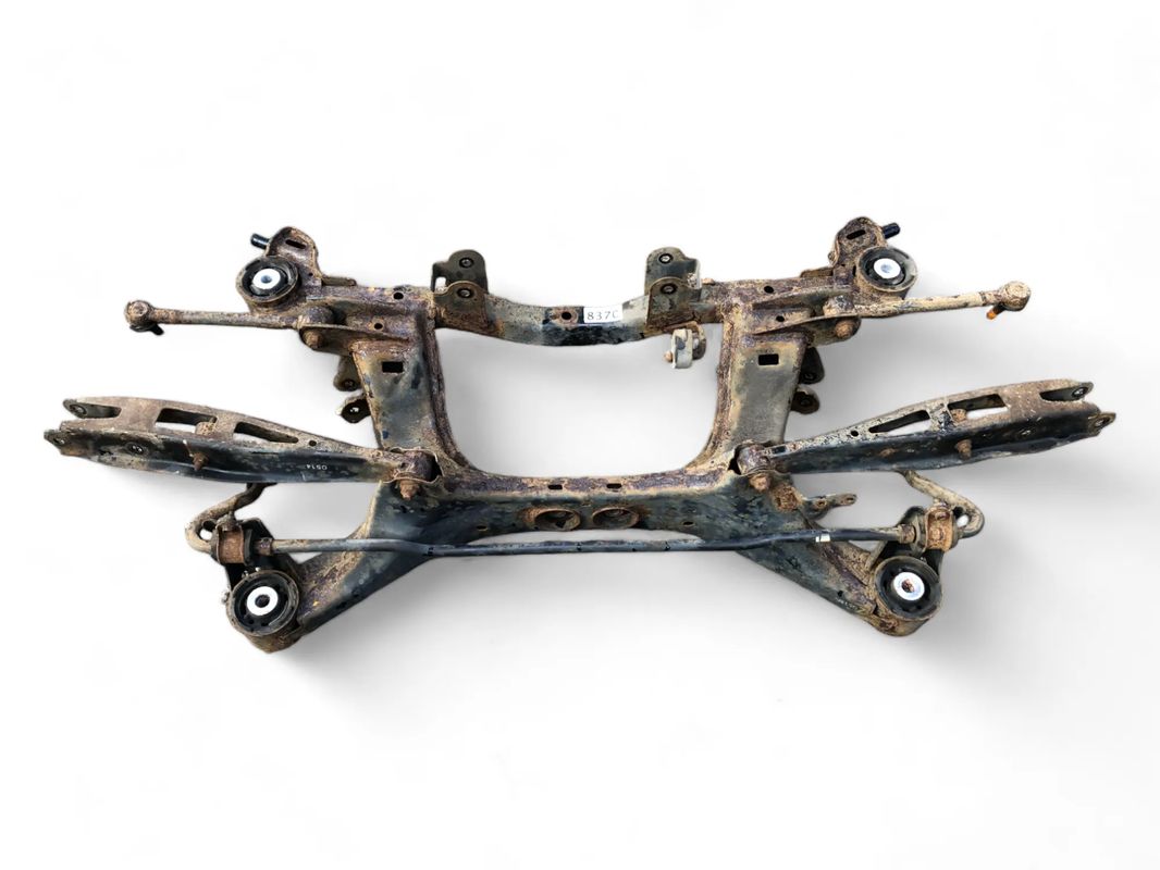 SUBARU OUTBACK IV BR 2.0 D 150KM 2009-2014 BELKA SANKI ZAWIESZENIA TYŁ TYLNA