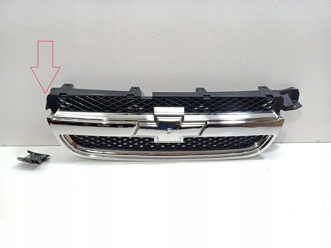 Chevrolet Aveo T250 06-11 SEDAN ATRAPA GRILL